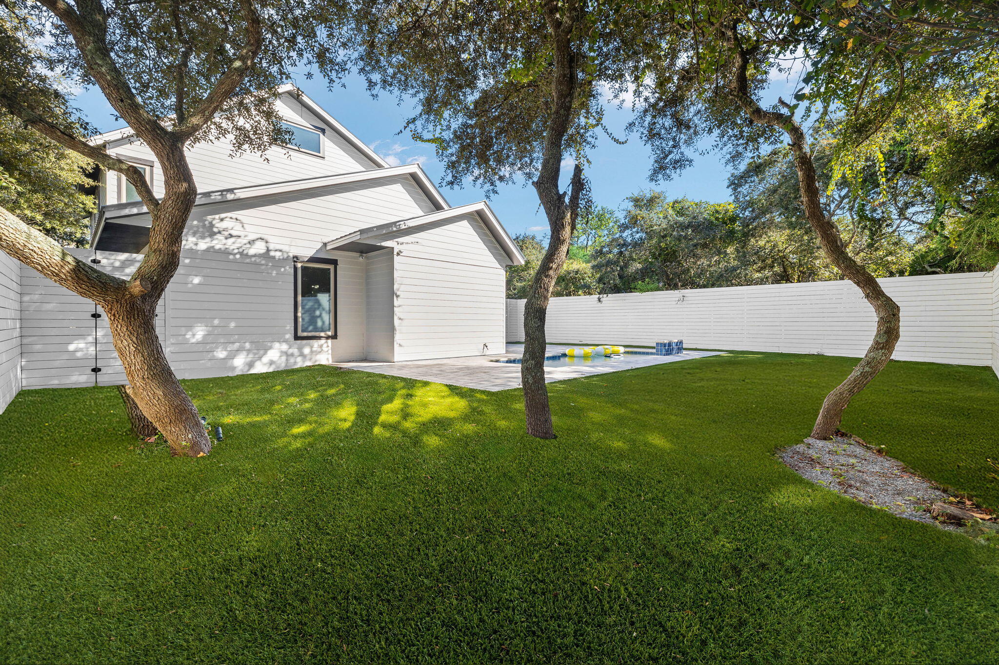 18 Sand Cliffs Drive