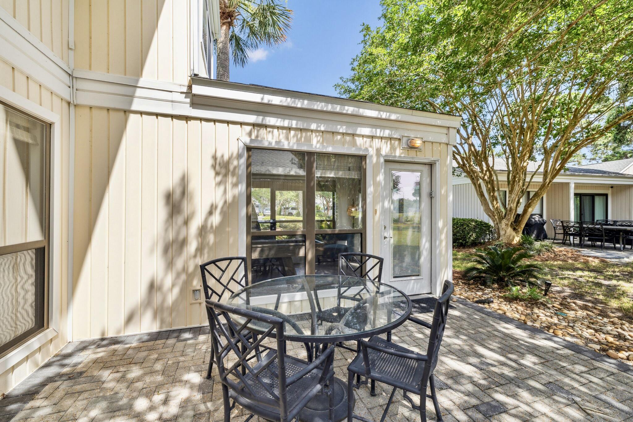 736 Sandpiper Place, 10525