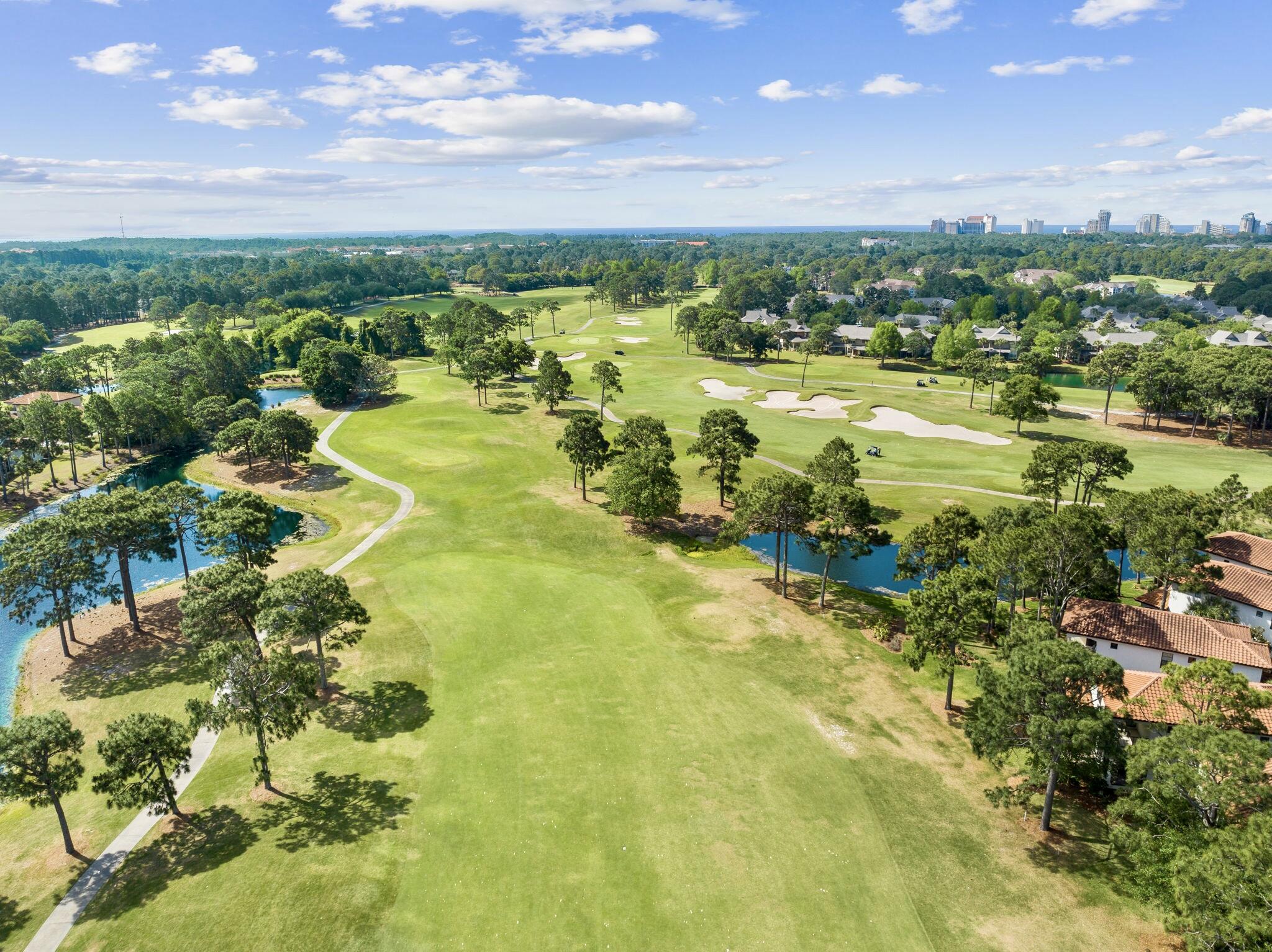 736 Sandpiper Place, 10525