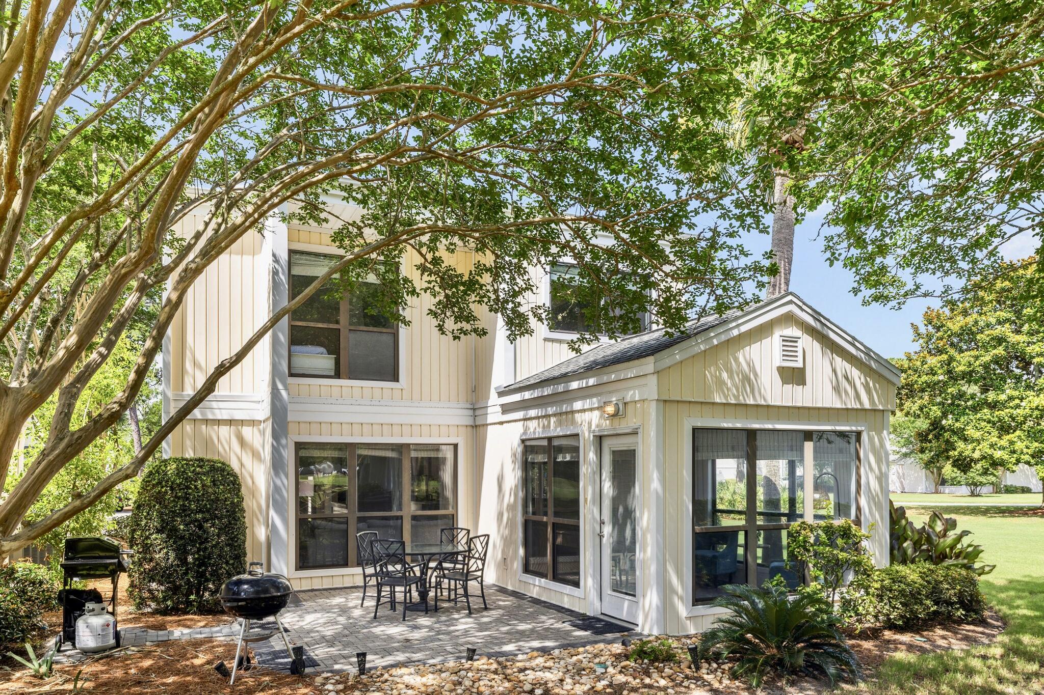736 Sandpiper Place, 10525