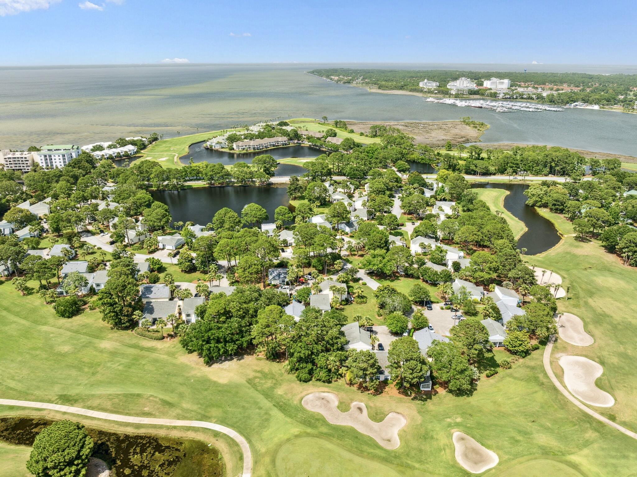 736 Sandpiper Place, 10525