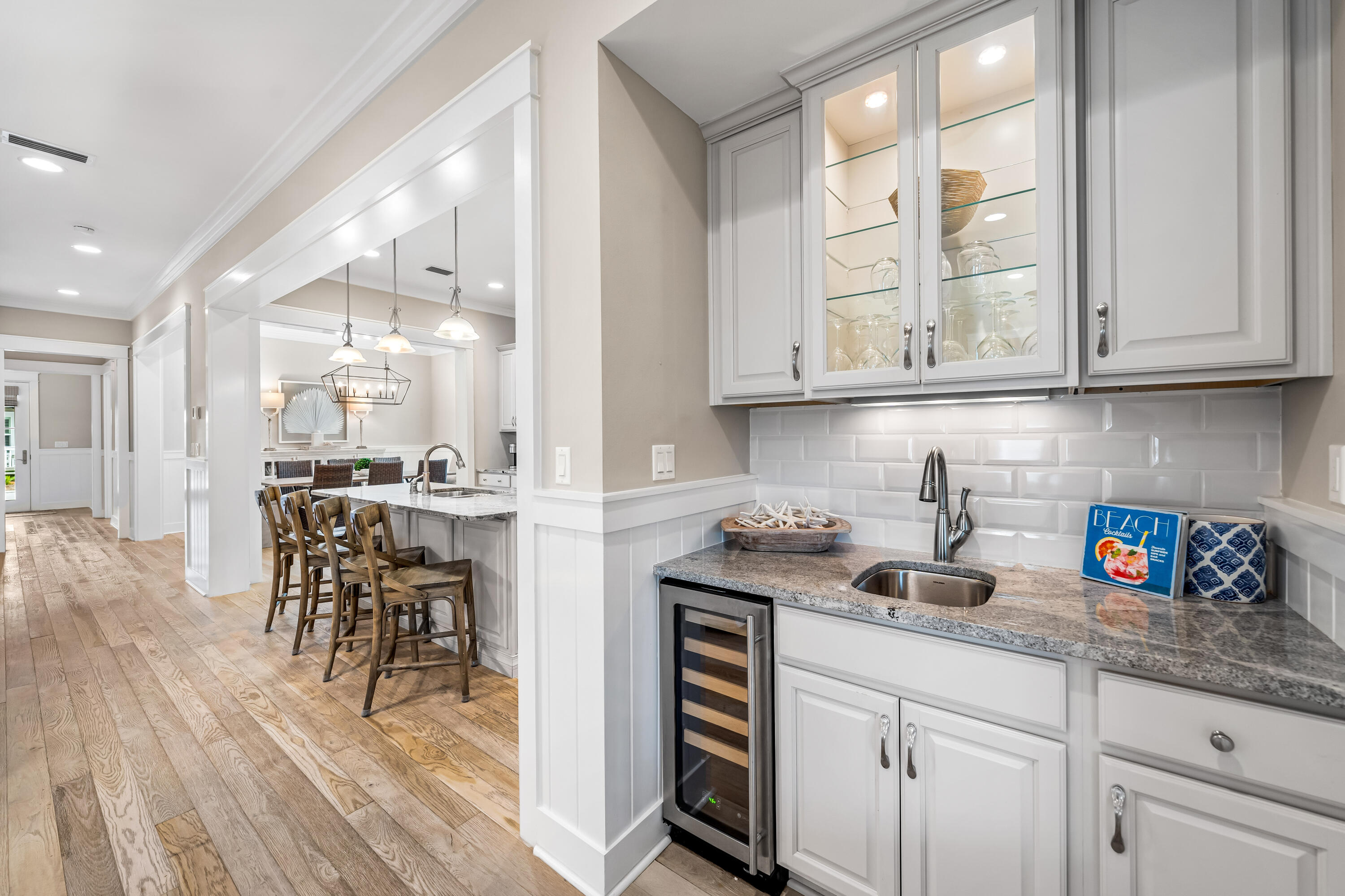 615 E Royal Fern Way