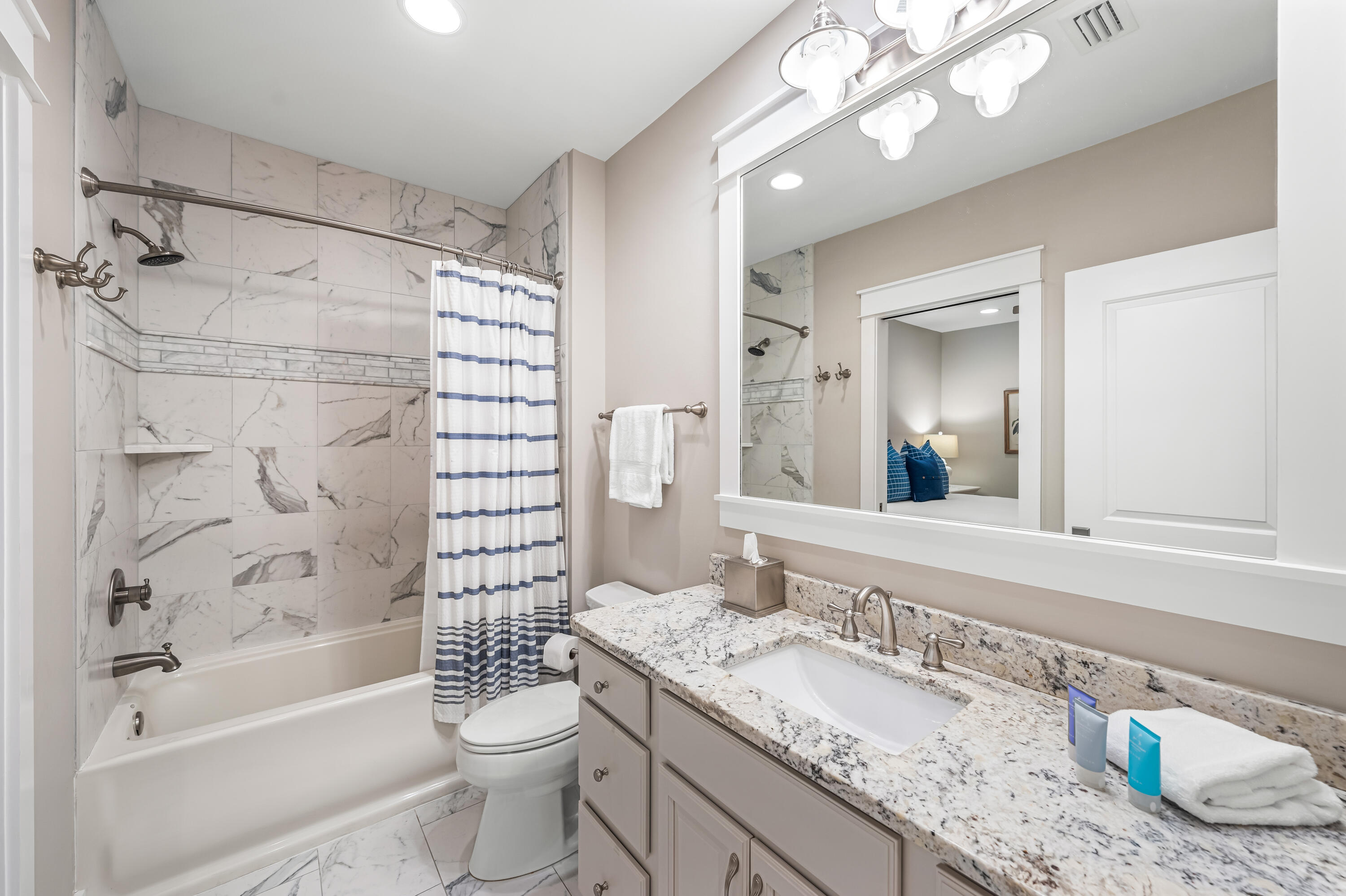 615 E Royal Fern Way