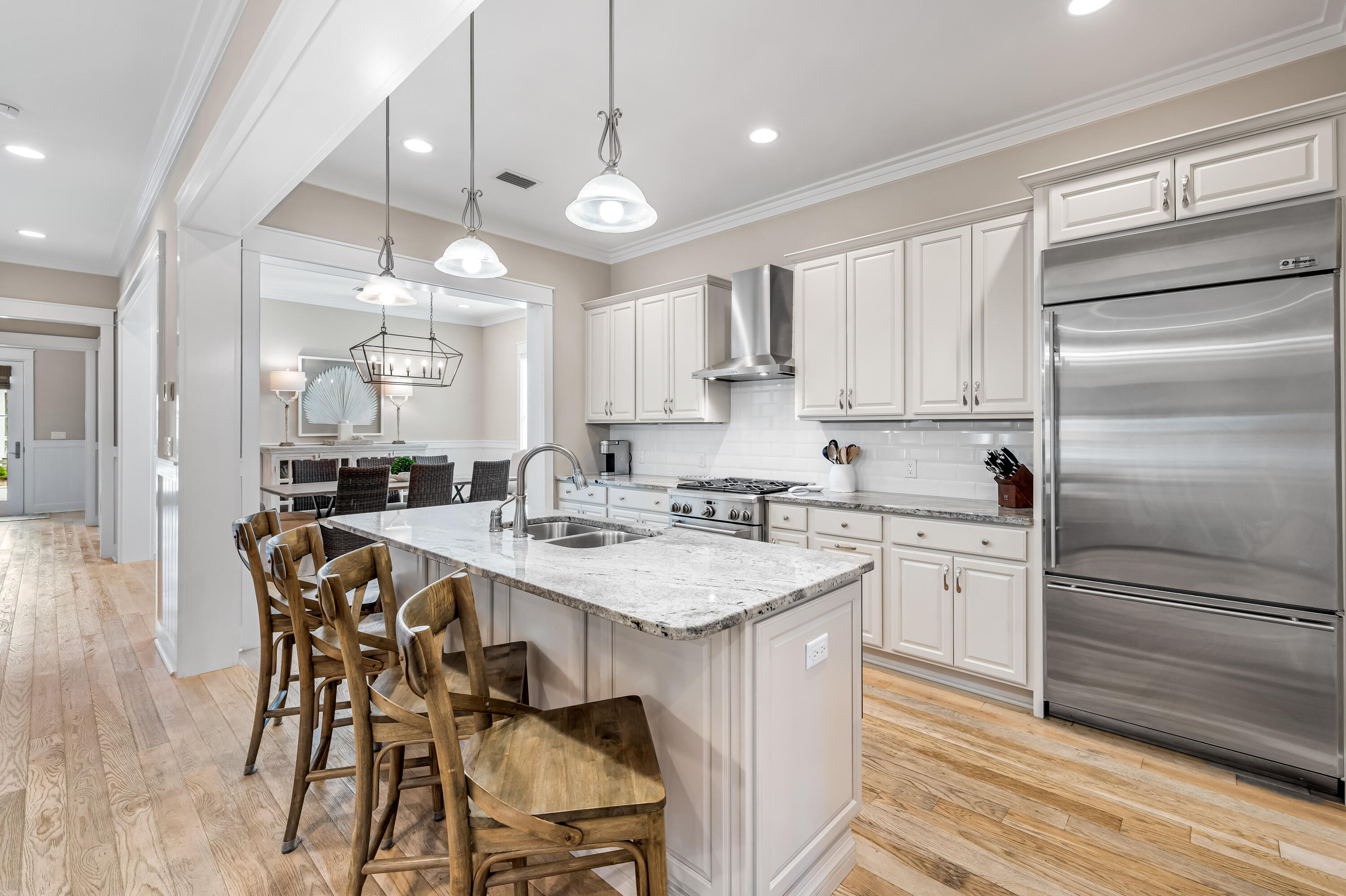 615 E Royal Fern Way