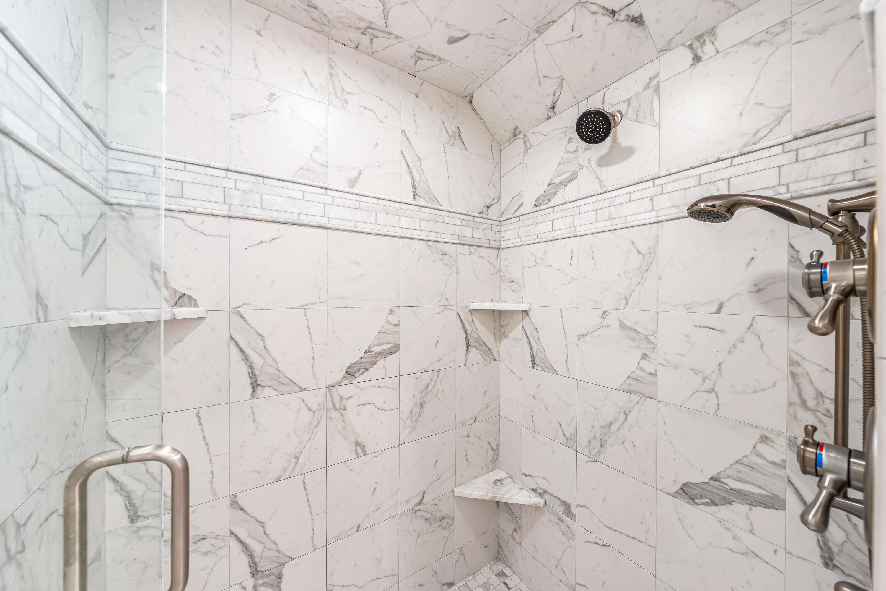 615 E Royal Fern Way