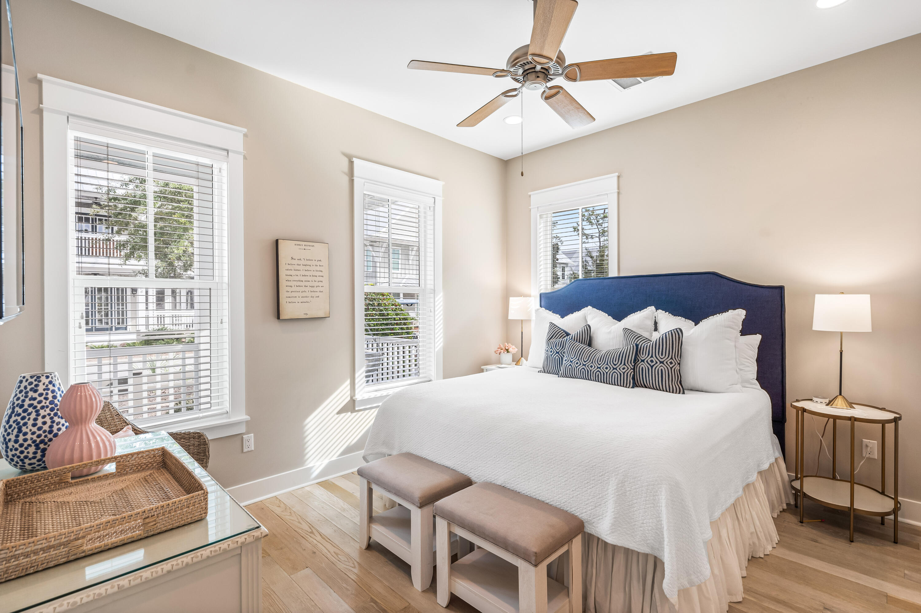 615 E Royal Fern Way