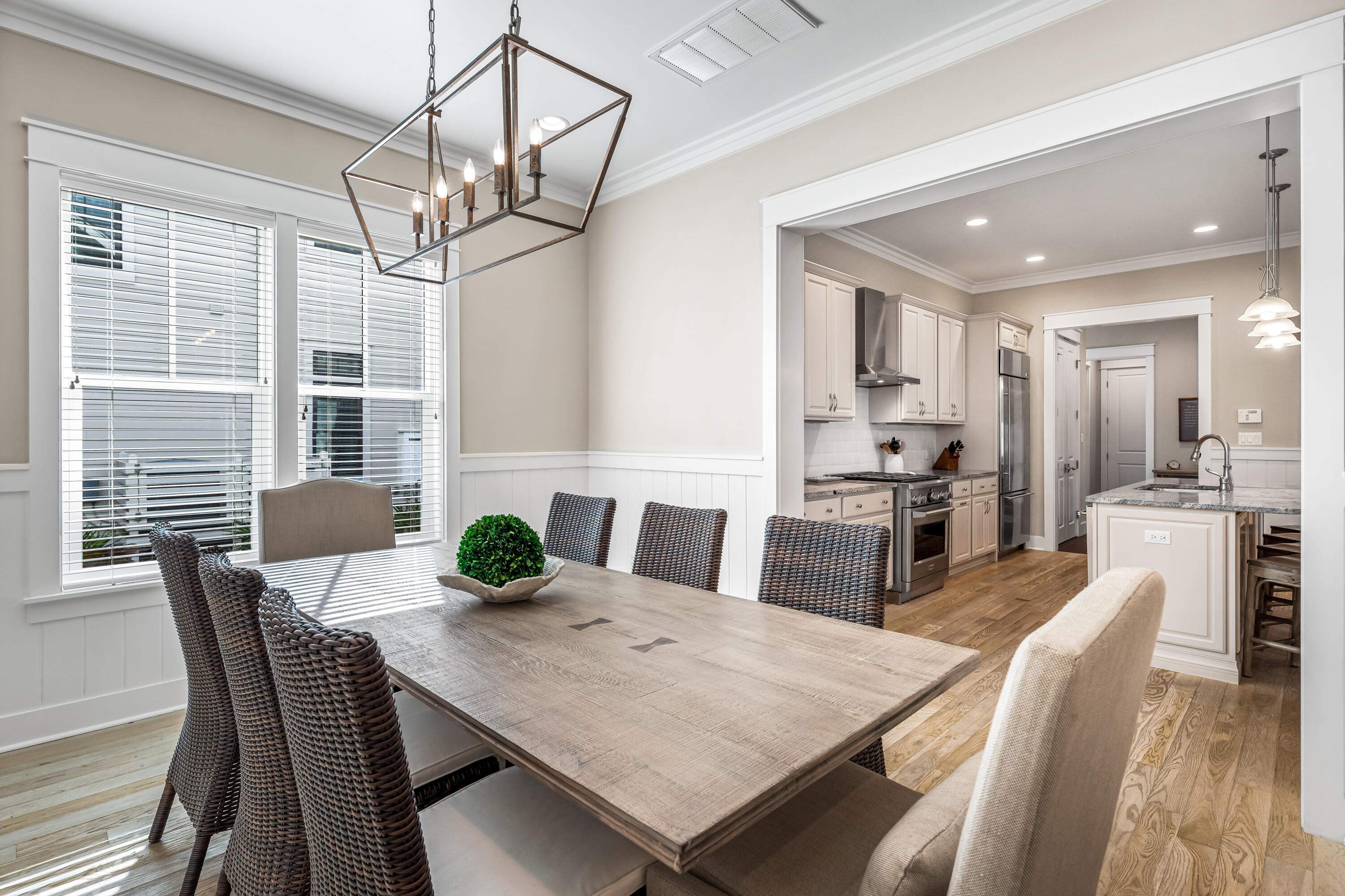 615 E Royal Fern Way