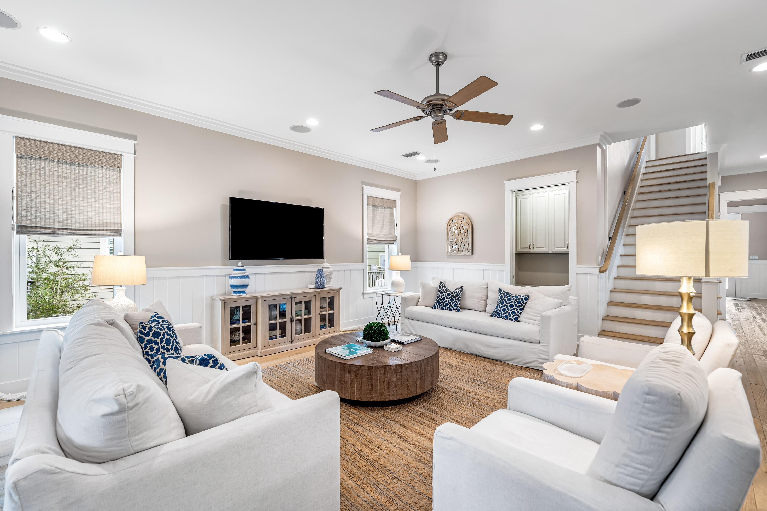 615 E Royal Fern Way