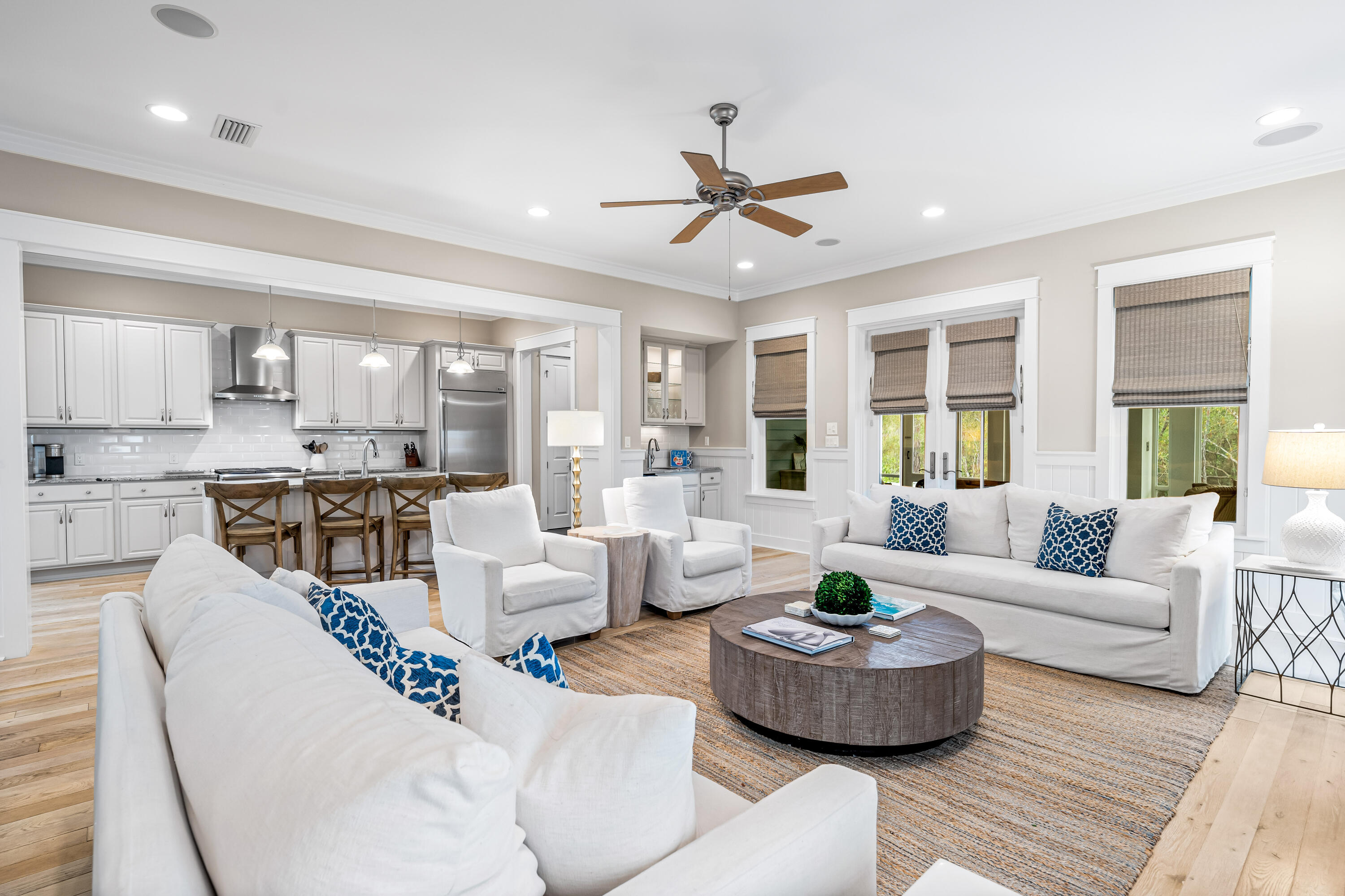 615 E Royal Fern Way