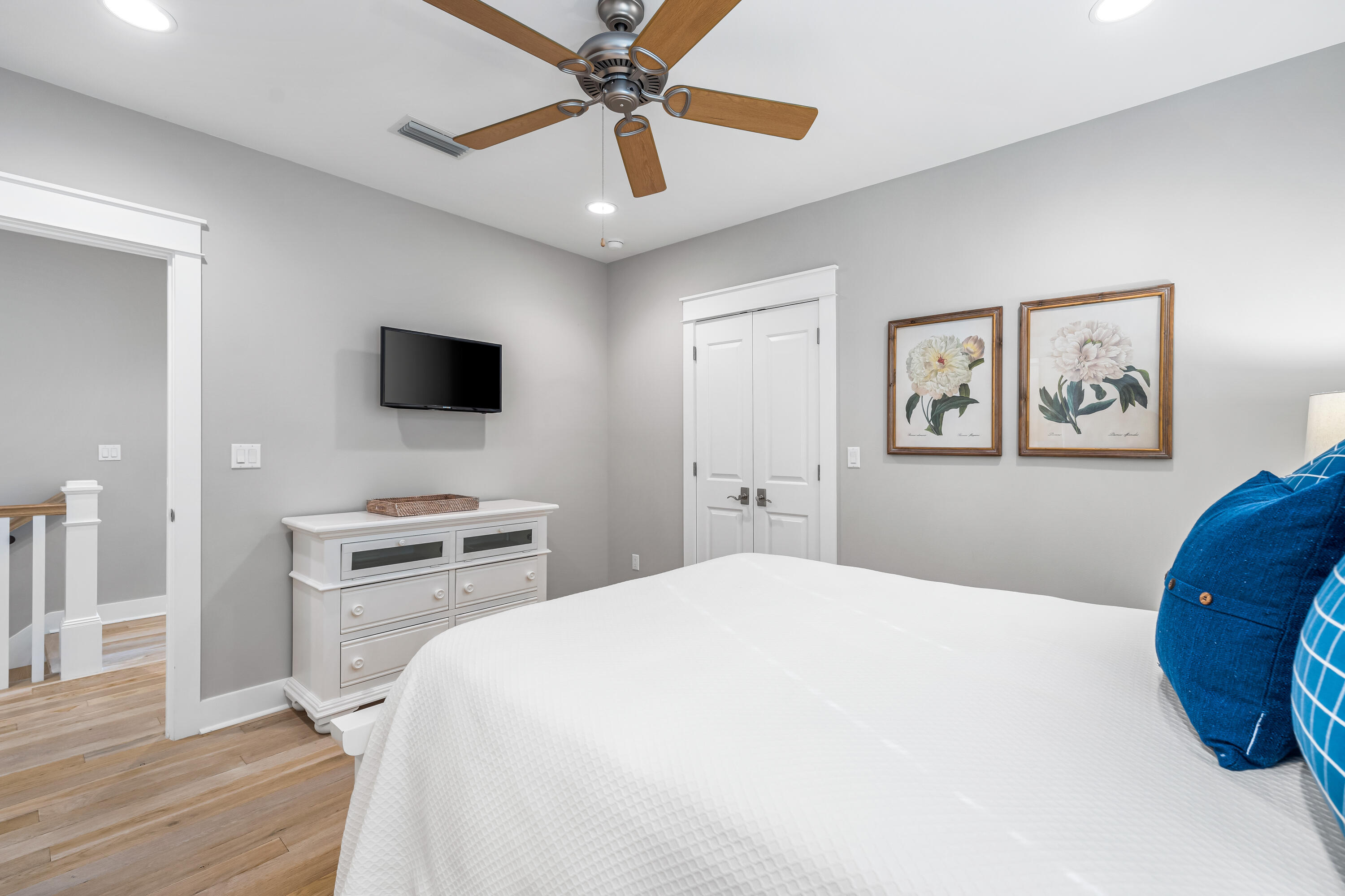 615 E Royal Fern Way