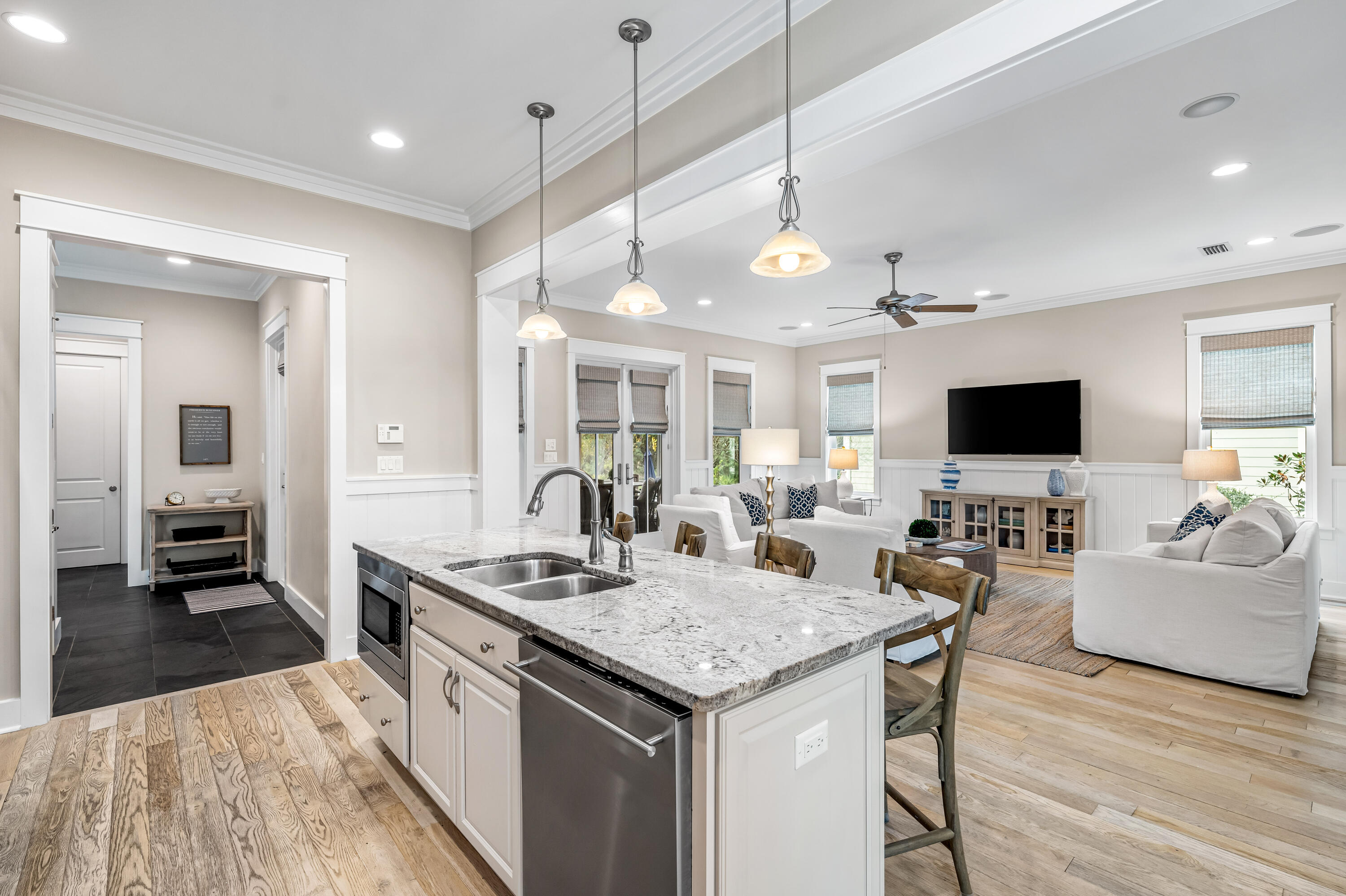 615 E Royal Fern Way