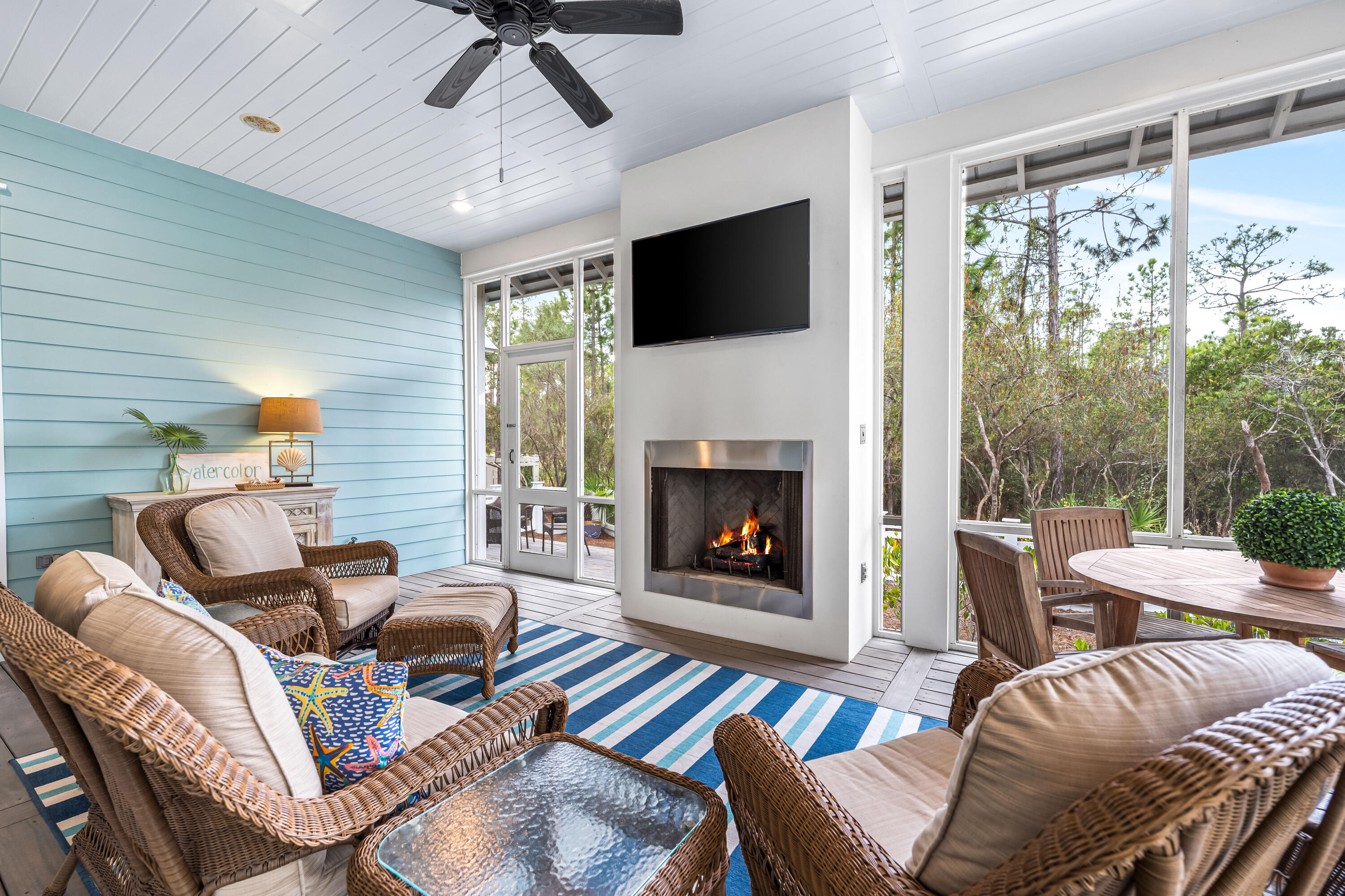 615 E Royal Fern Way