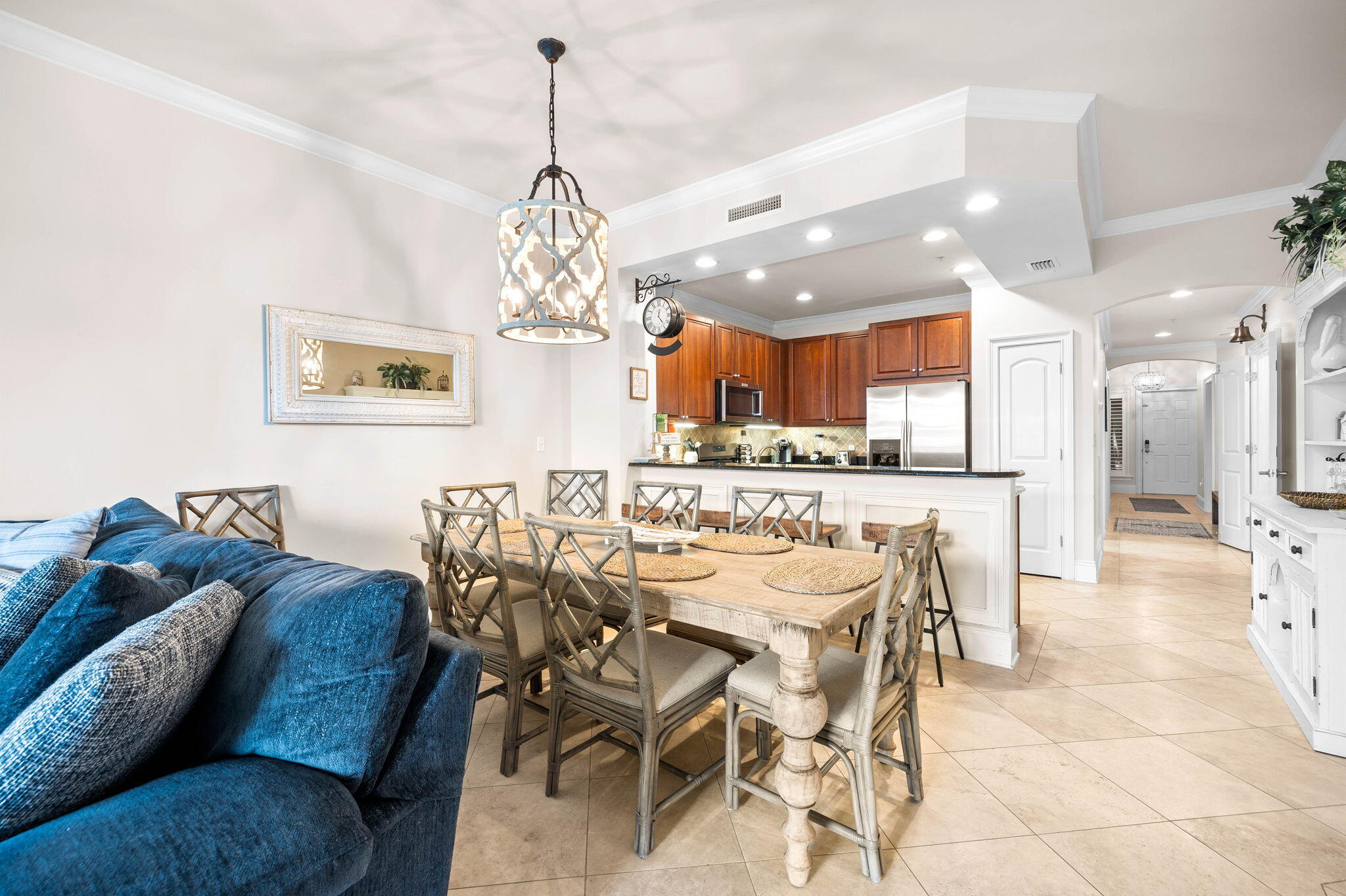 2421 W County Highway 30A, UNIT G303