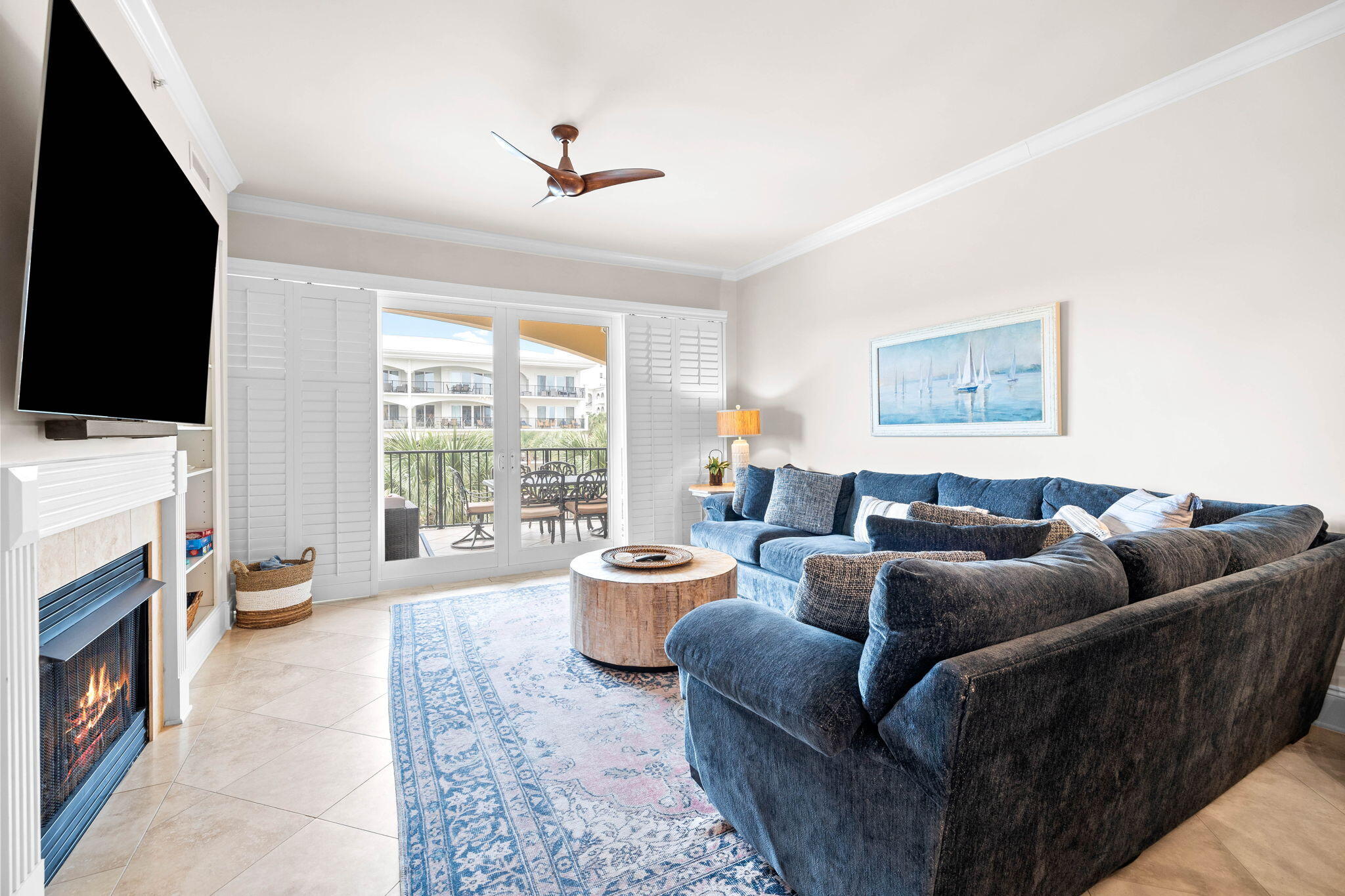 2421 W County Highway 30A, UNIT G303