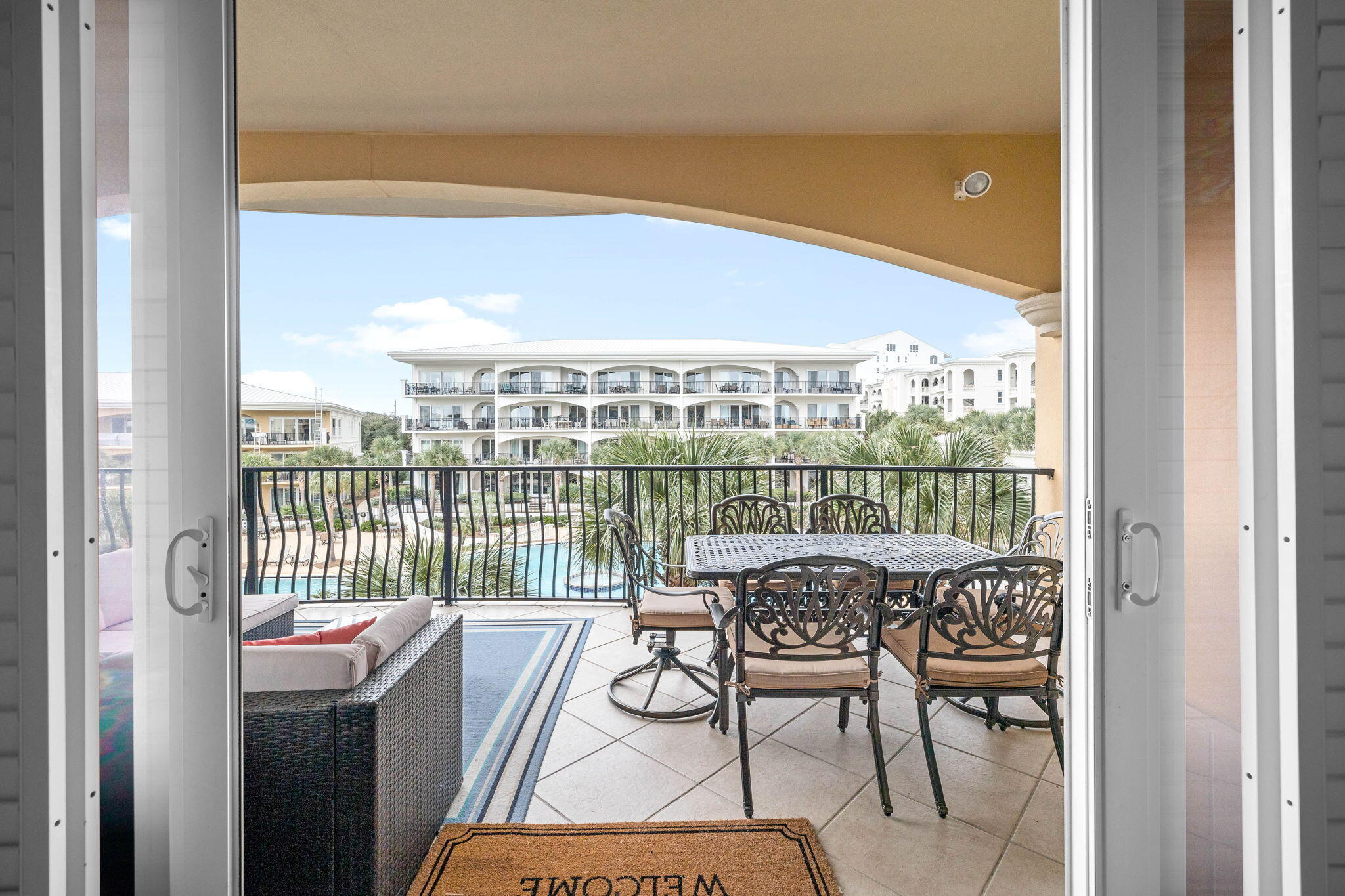 2421 W County Highway 30A, UNIT G303