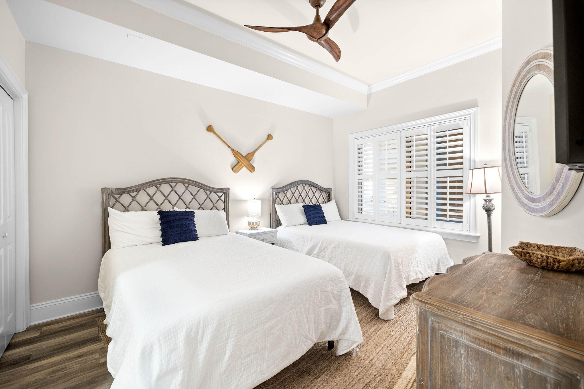 2421 W County Highway 30A, UNIT G303