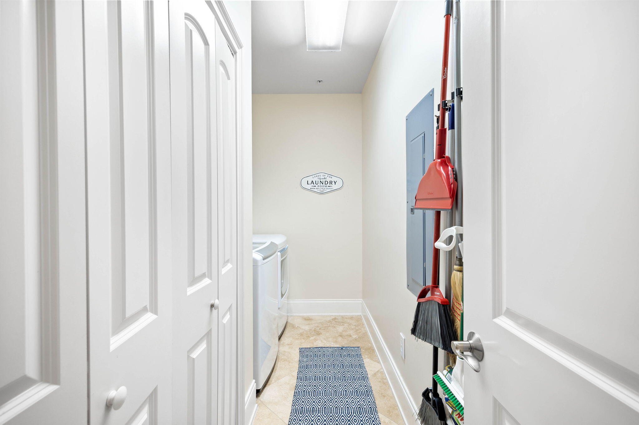 2421 W County Highway 30A, UNIT G303