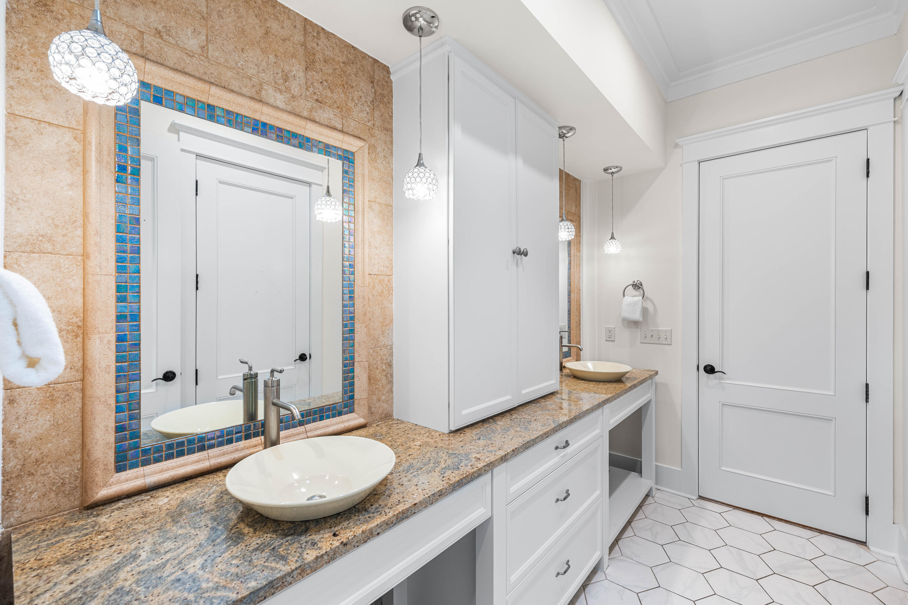 81 Western Lake Drive