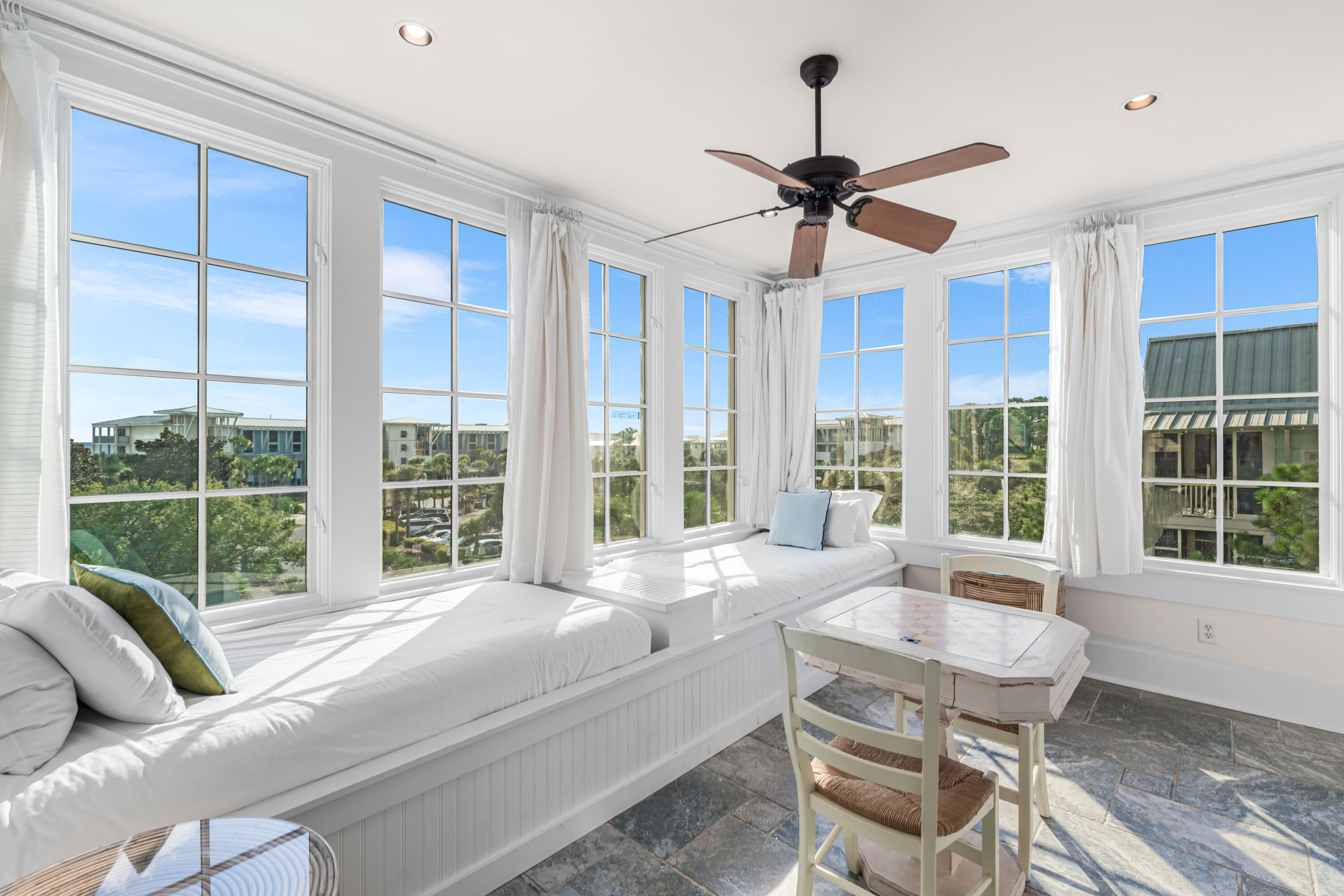 81 Western Lake Drive