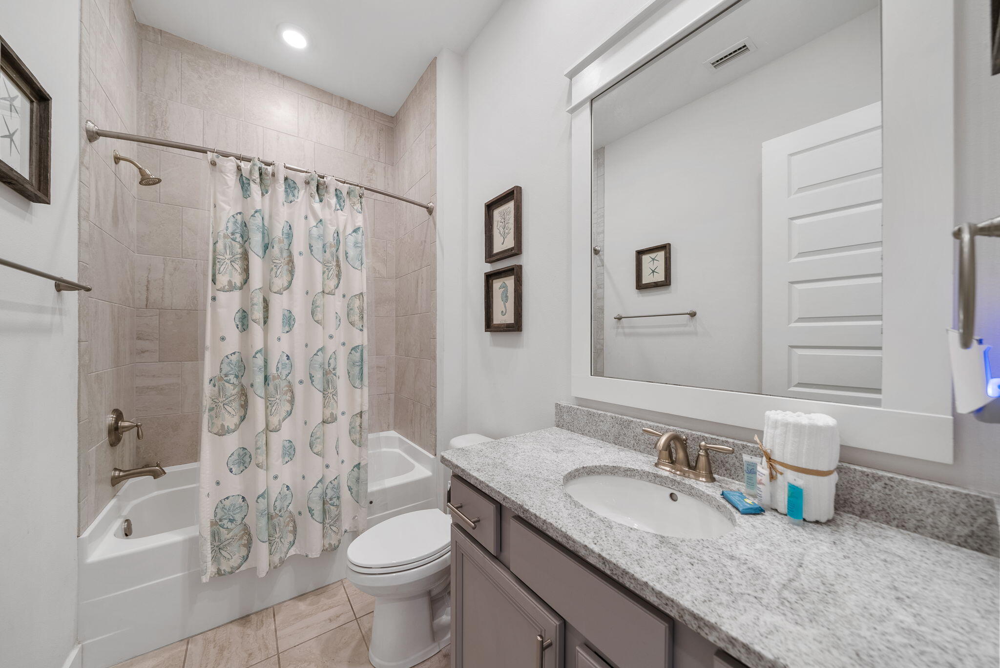 11 E Pine Lands Loop, UNIT C