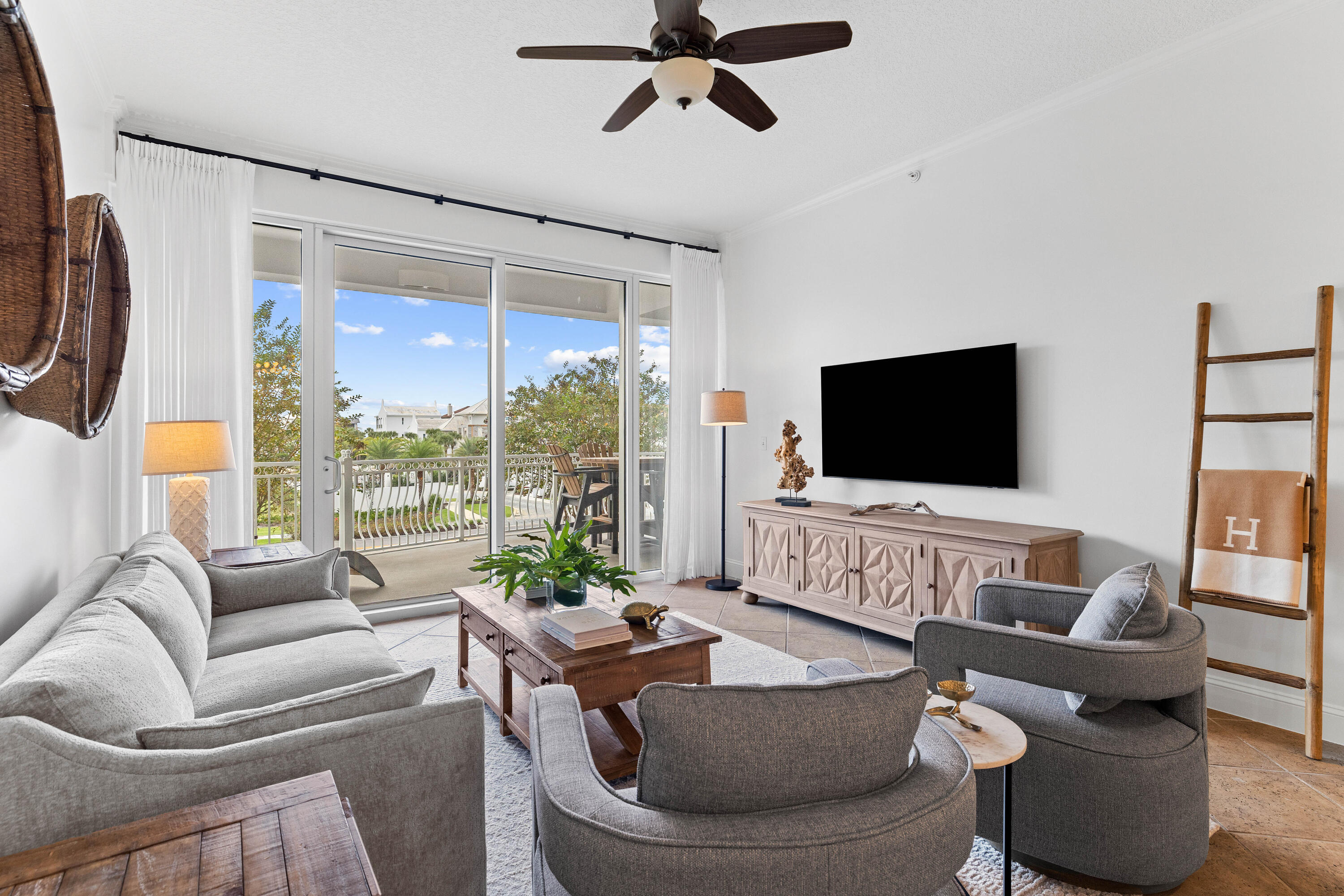 9961 E Co Highway 30A 205, 205