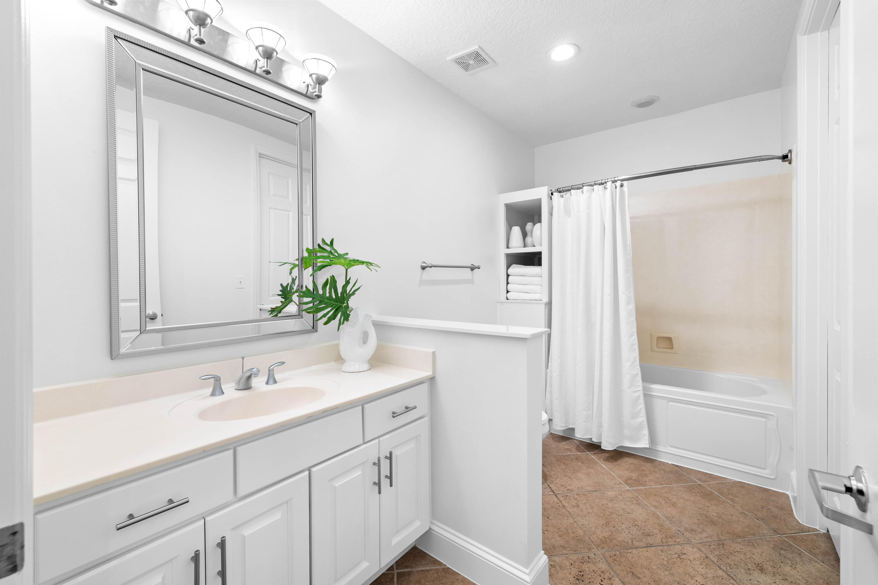 9961 E Co Highway 30A 205, 205