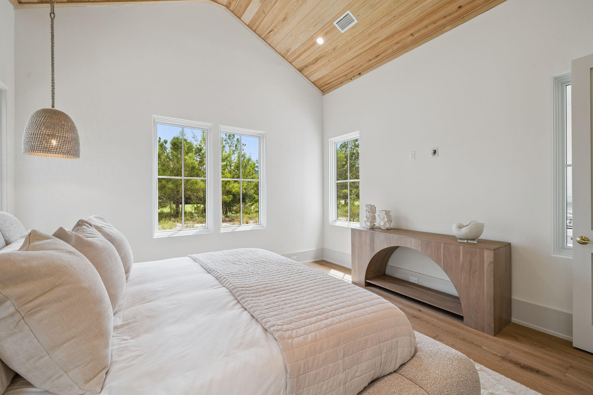 1576 Salamander Trail