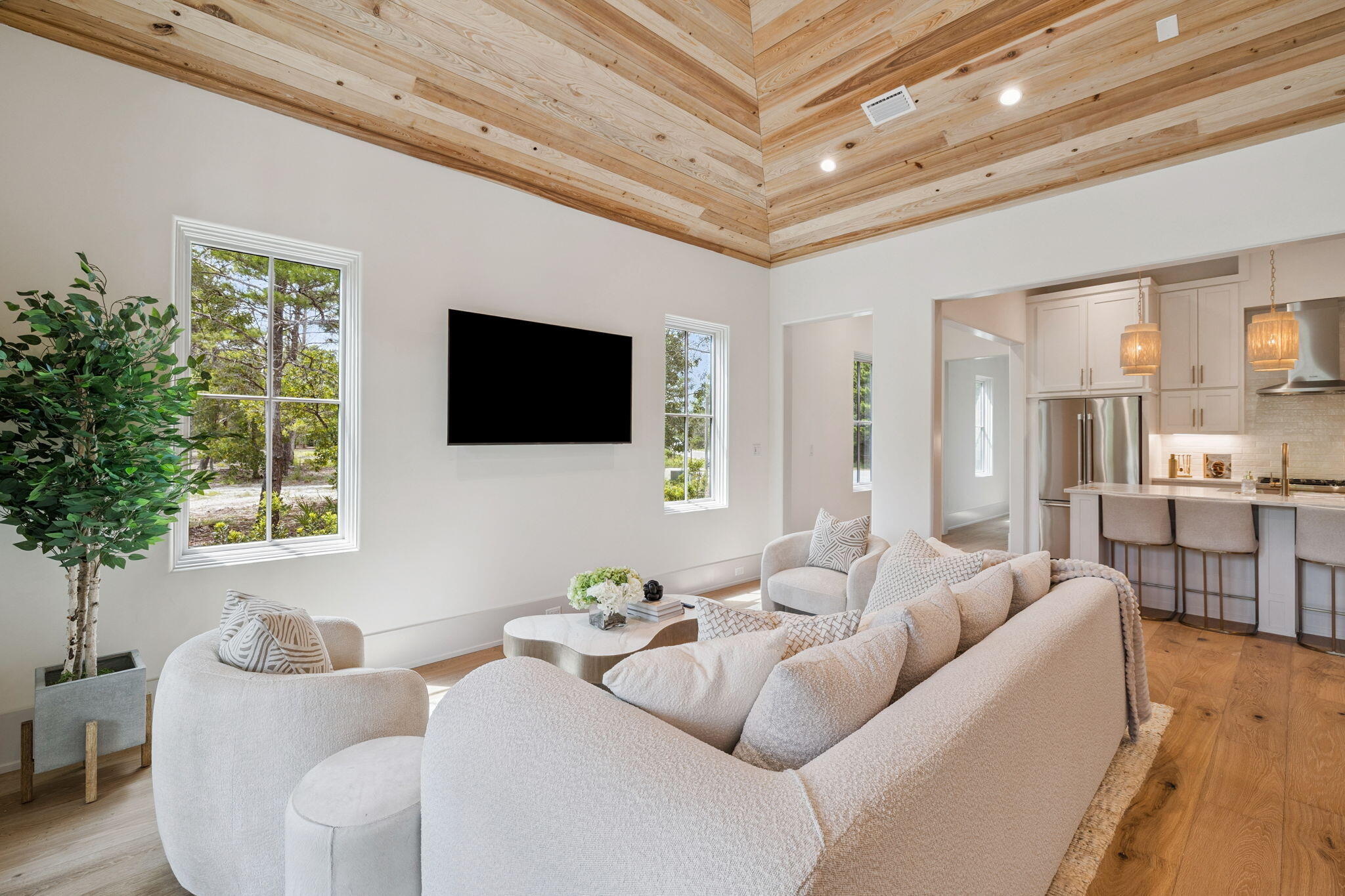 1576 Salamander Trail