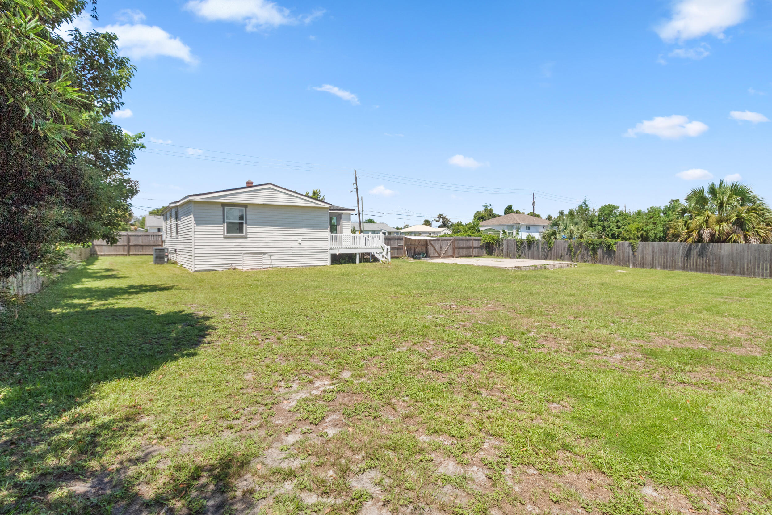 310 N Bonita Avenue