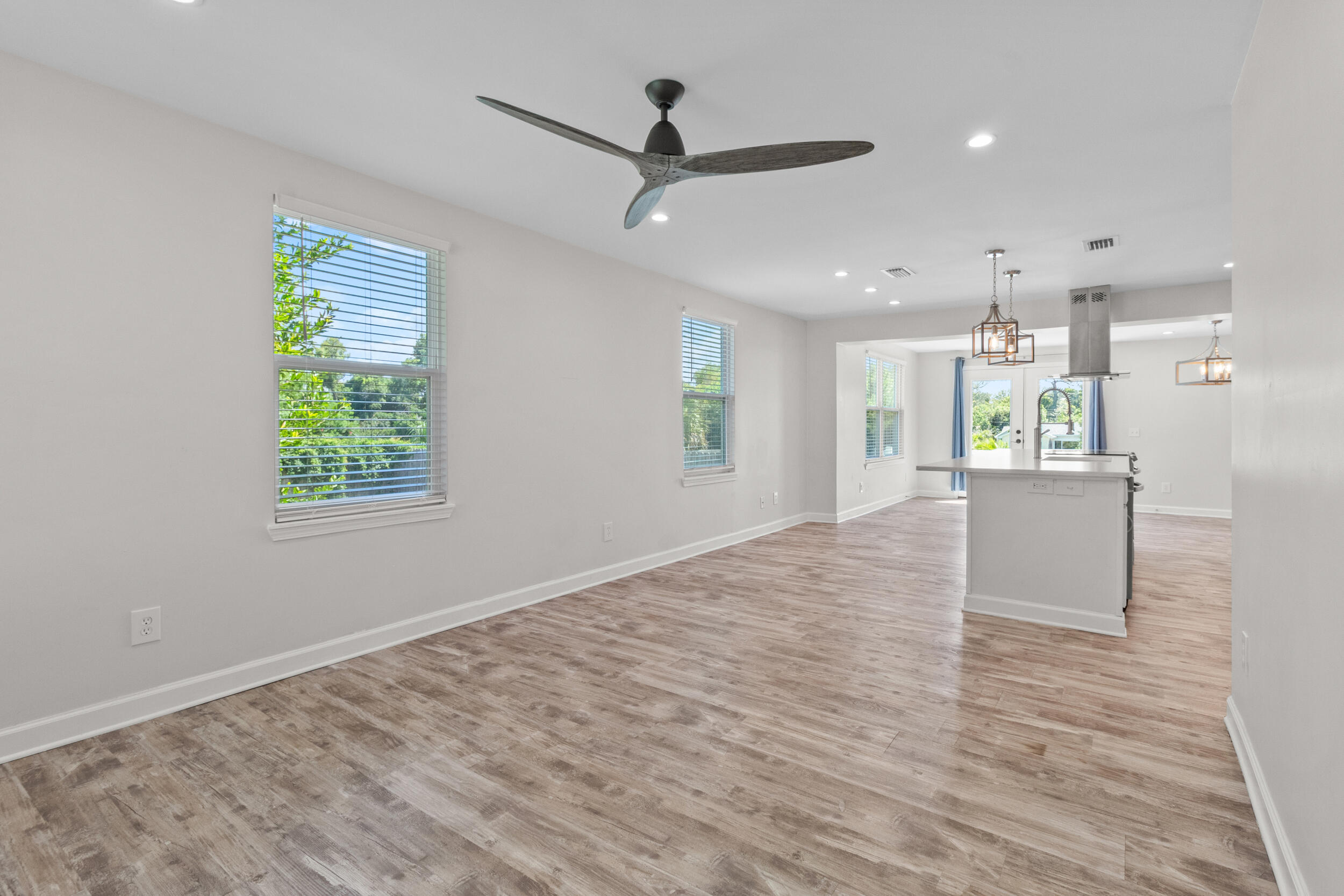 310 N Bonita Avenue