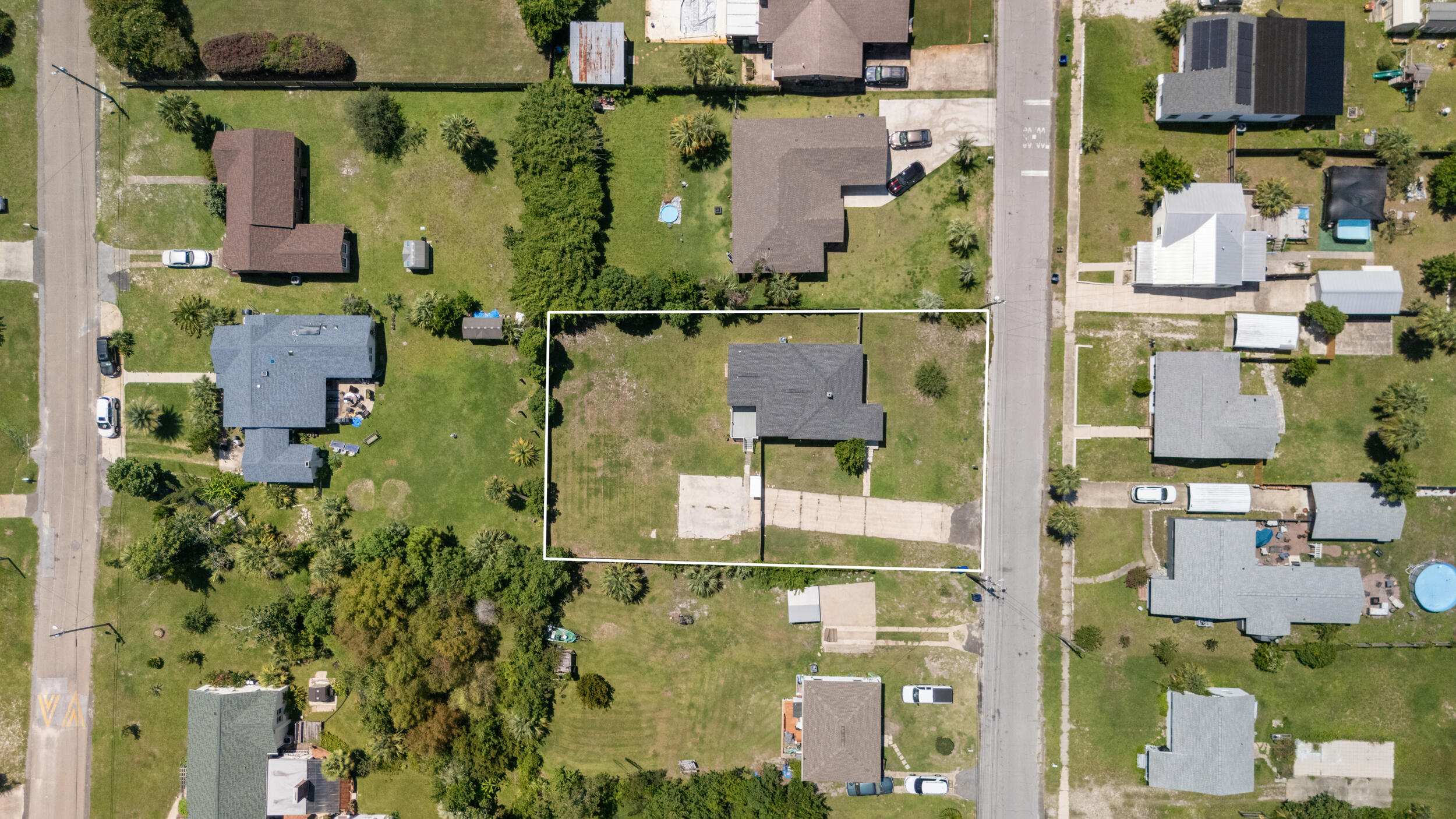 310 N Bonita Avenue