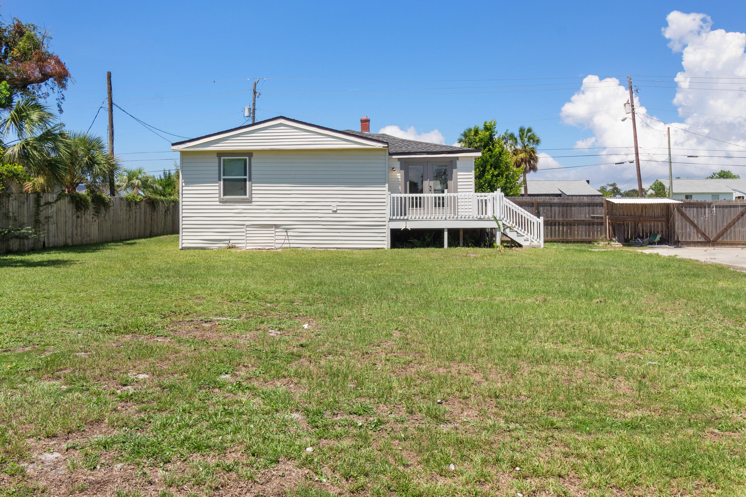 310 N Bonita Avenue