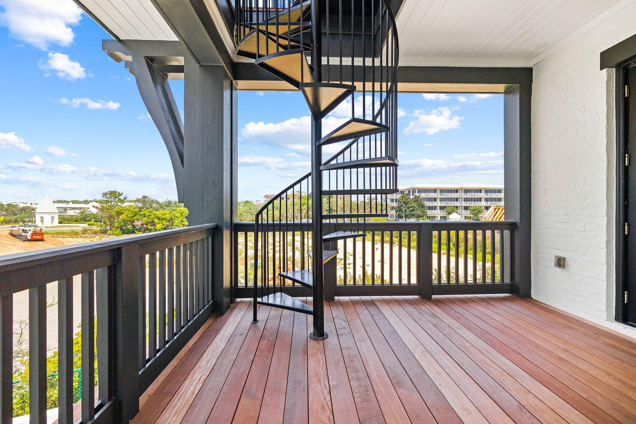 48 Paradise By The Sea Boulevard