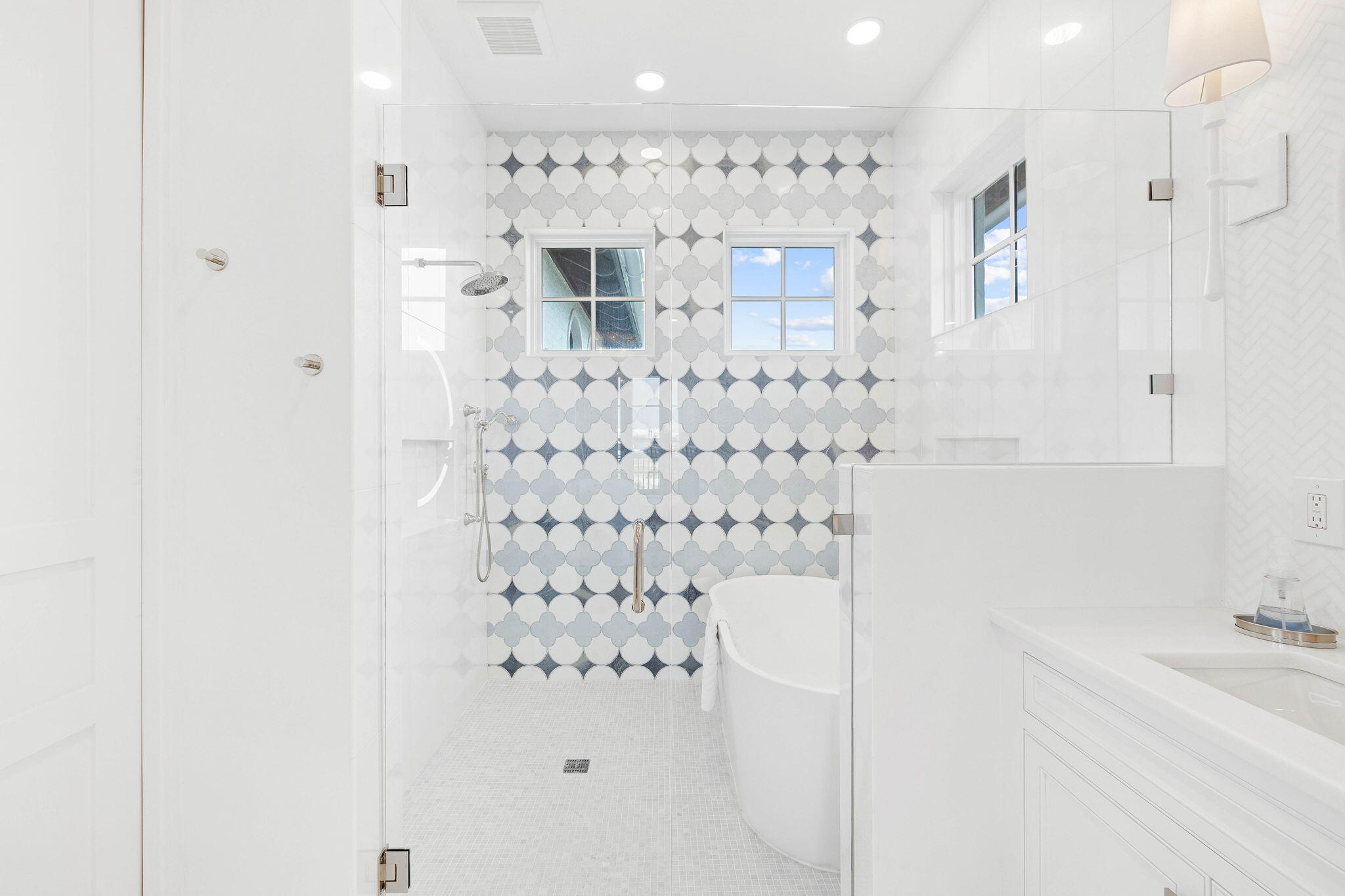 48 Paradise By The Sea Boulevard