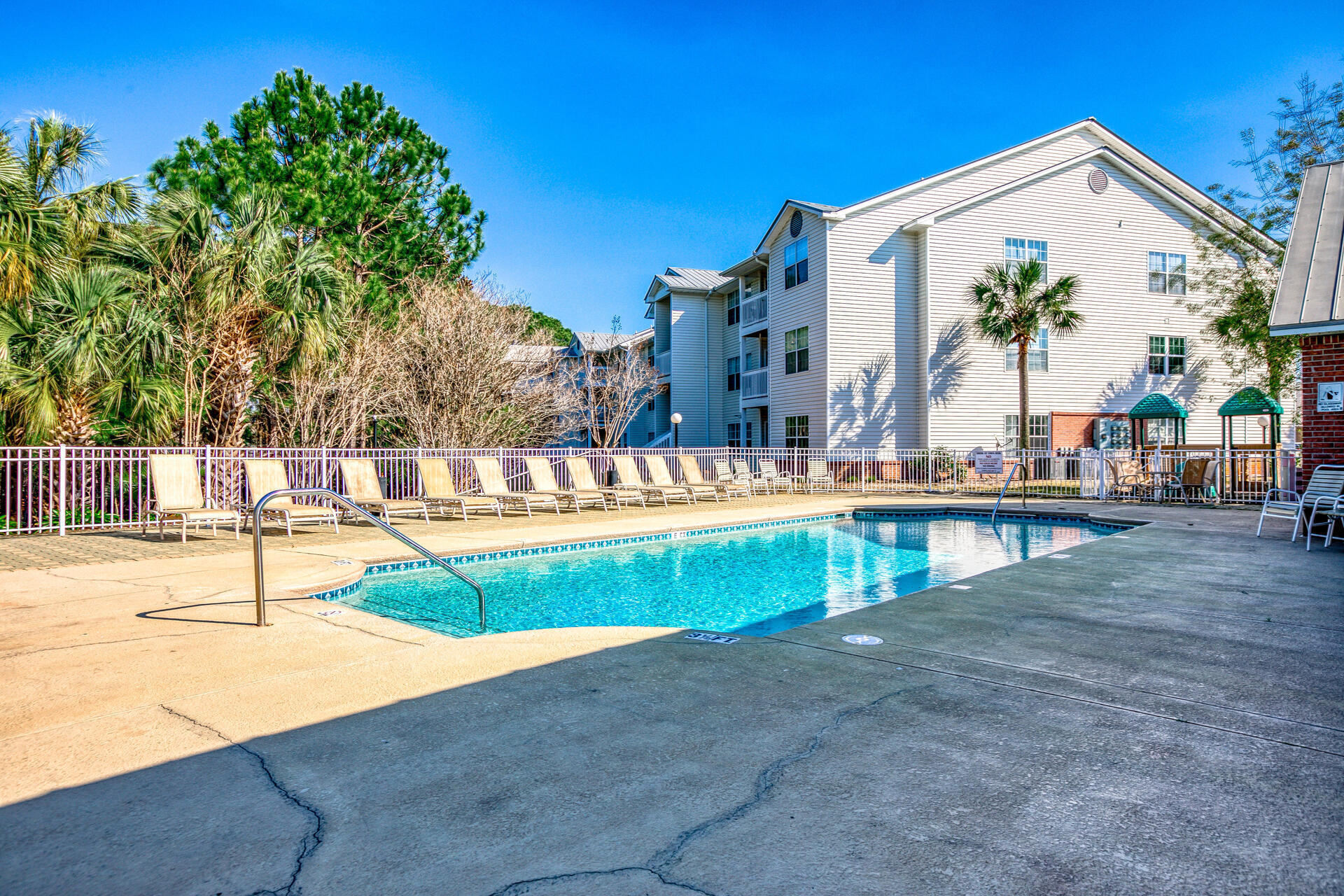 4000 Dancing Cloud Court, 24