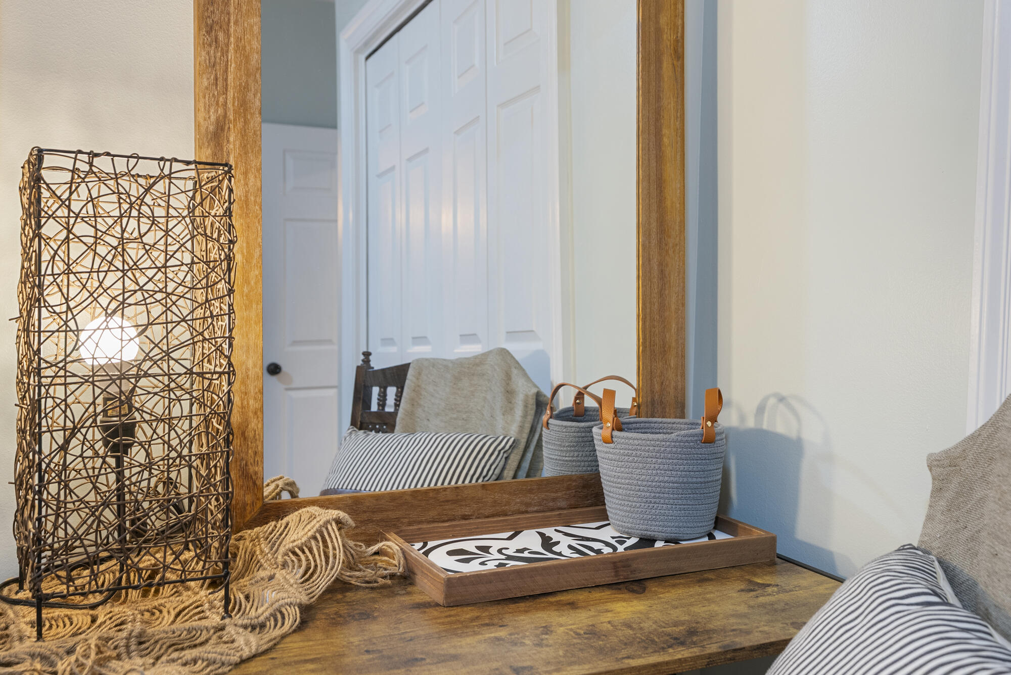 5004 Thomas Drive, UNIT 209