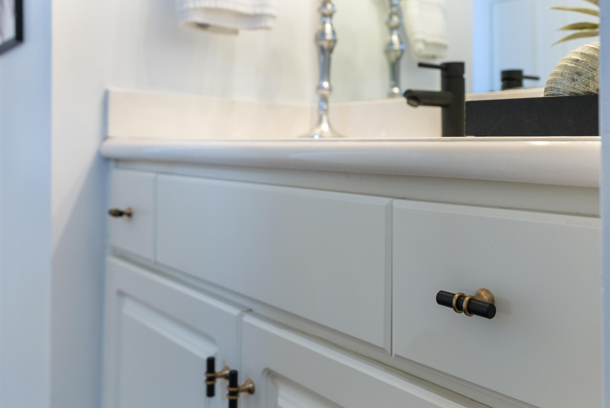 5004 Thomas Drive, UNIT 209