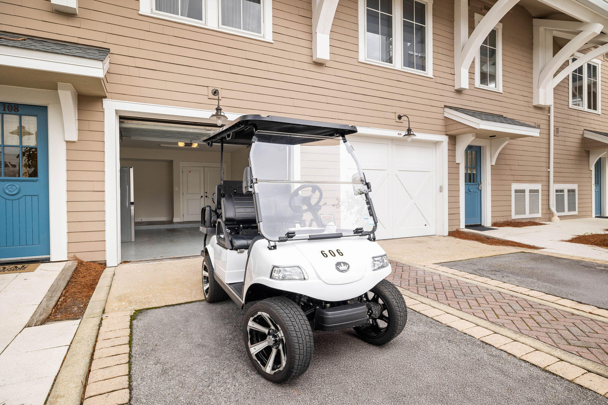 37 Compass Point Way, 108