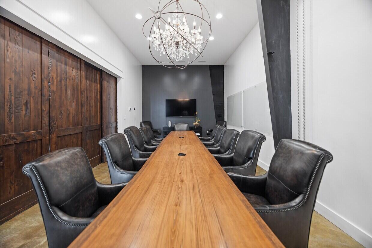 790 N County HWY 393