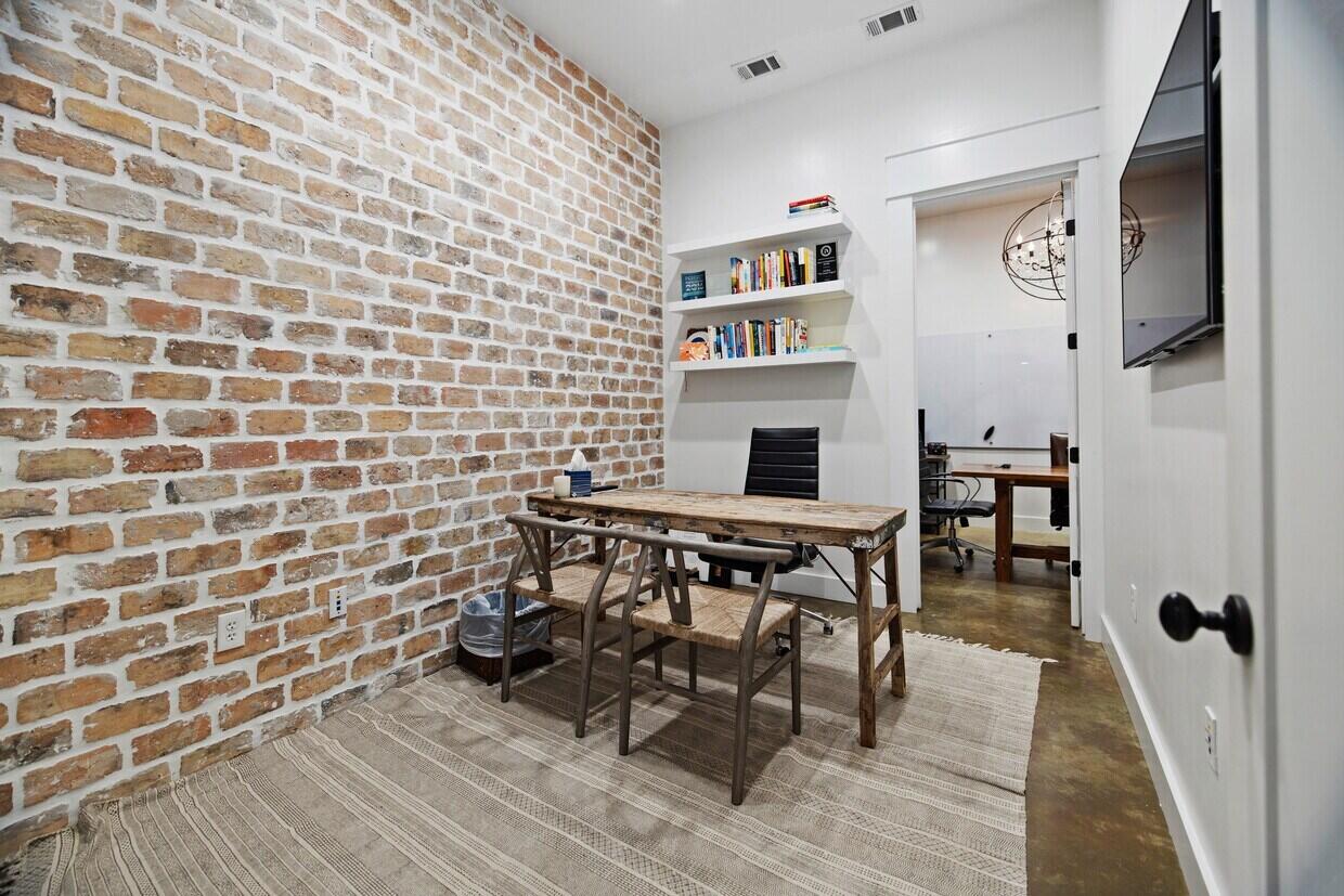 790 N County HWY 393