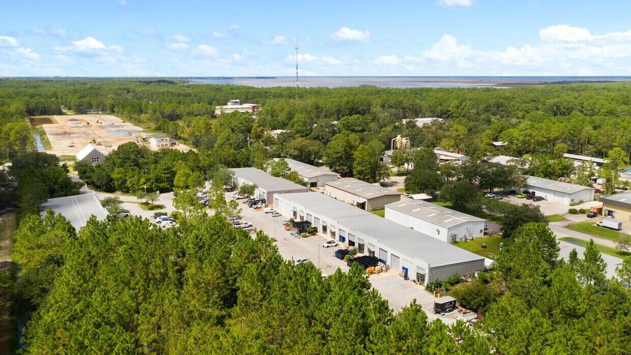 790 N County HWY 393, 1
