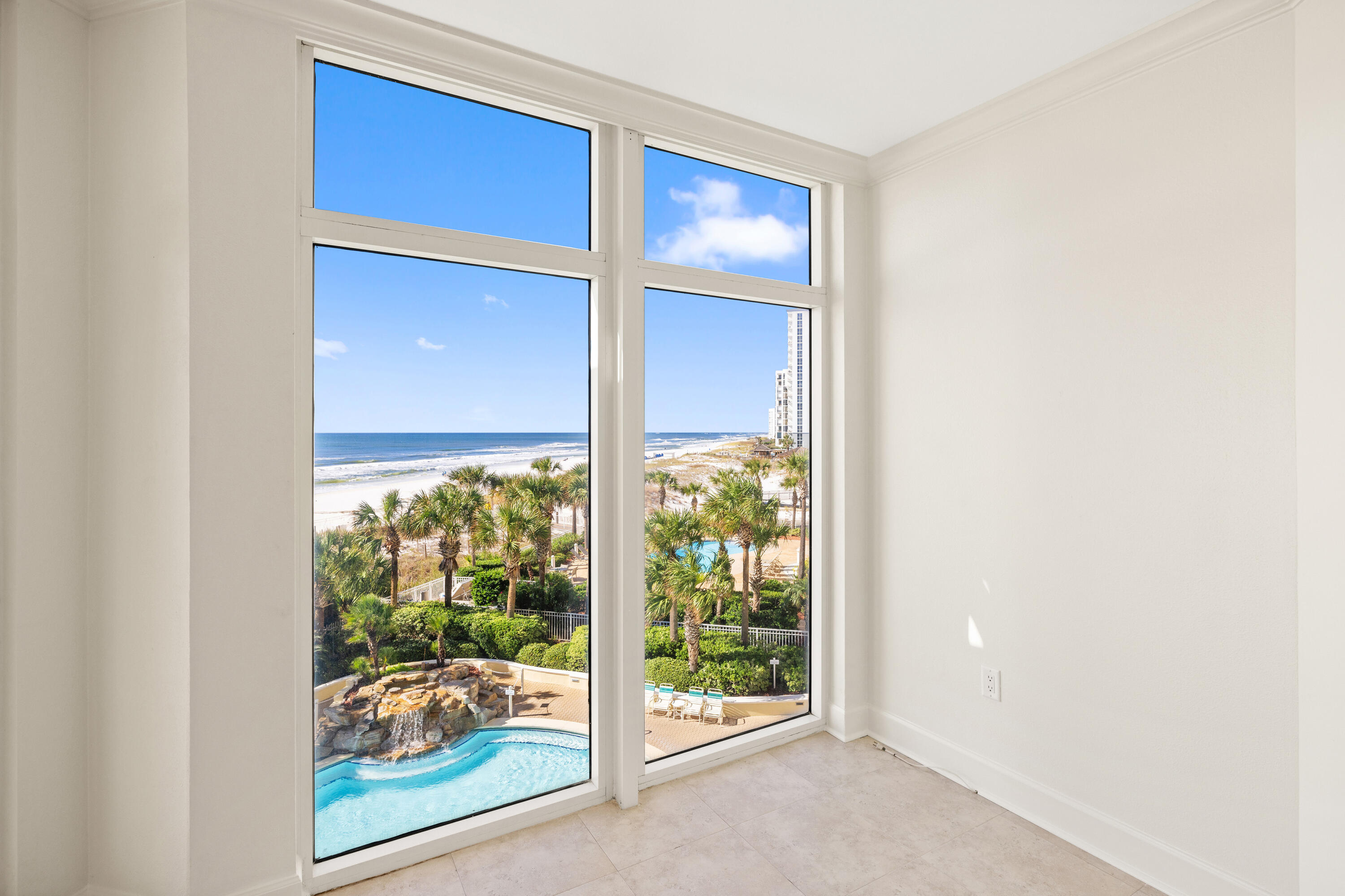 1018 US-98, UNIT 340