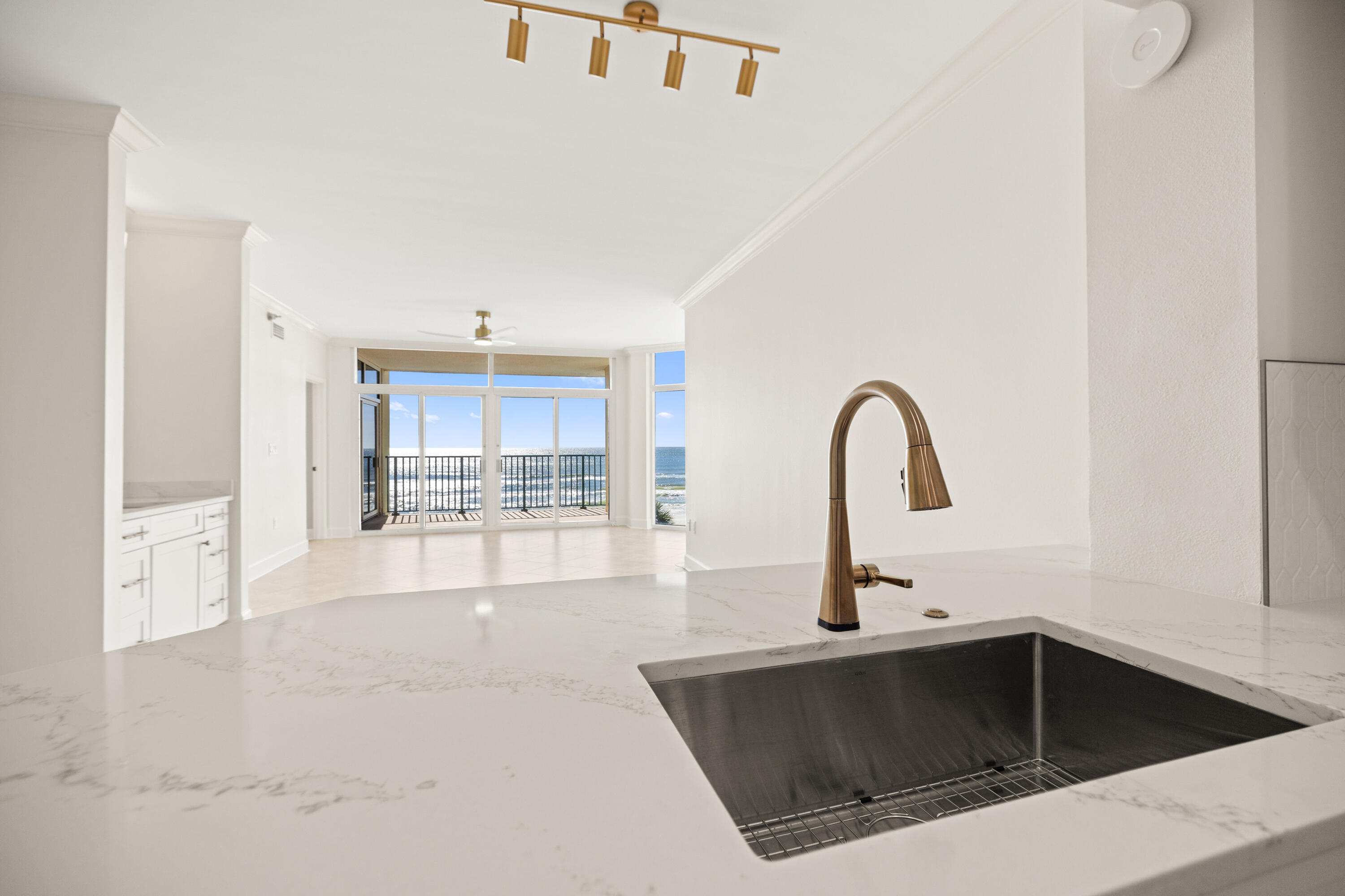 1018 US-98, UNIT 340