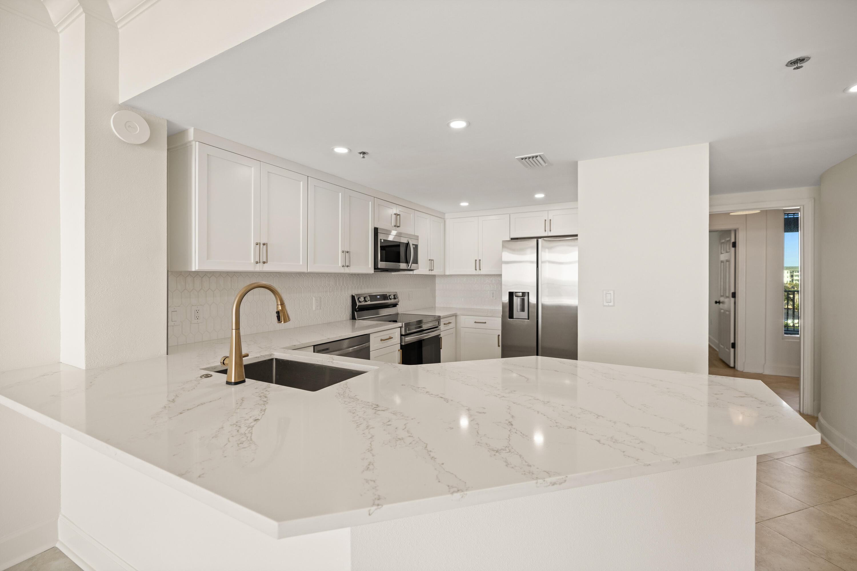 1018 US-98, UNIT 340