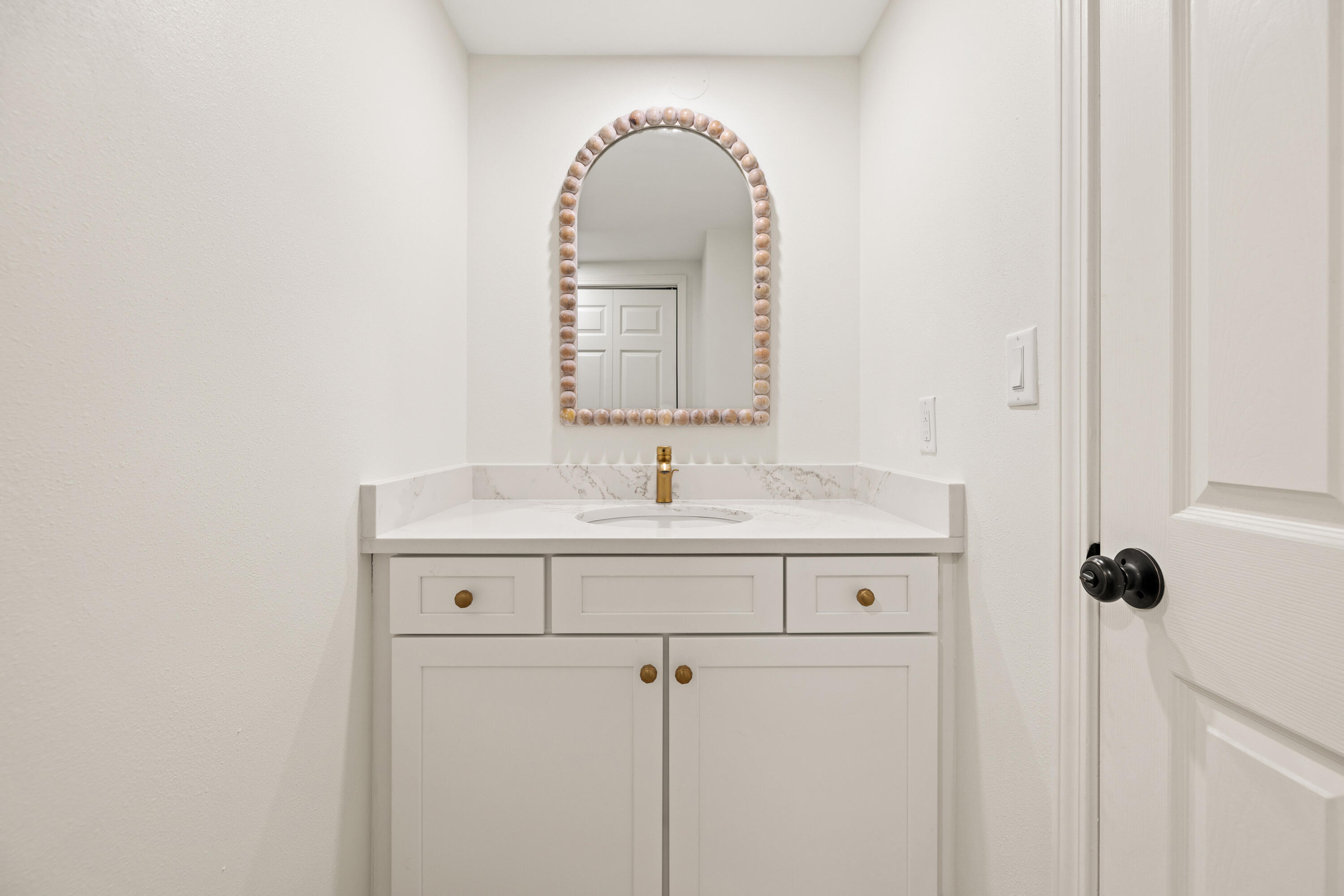 1018 US-98, UNIT 340