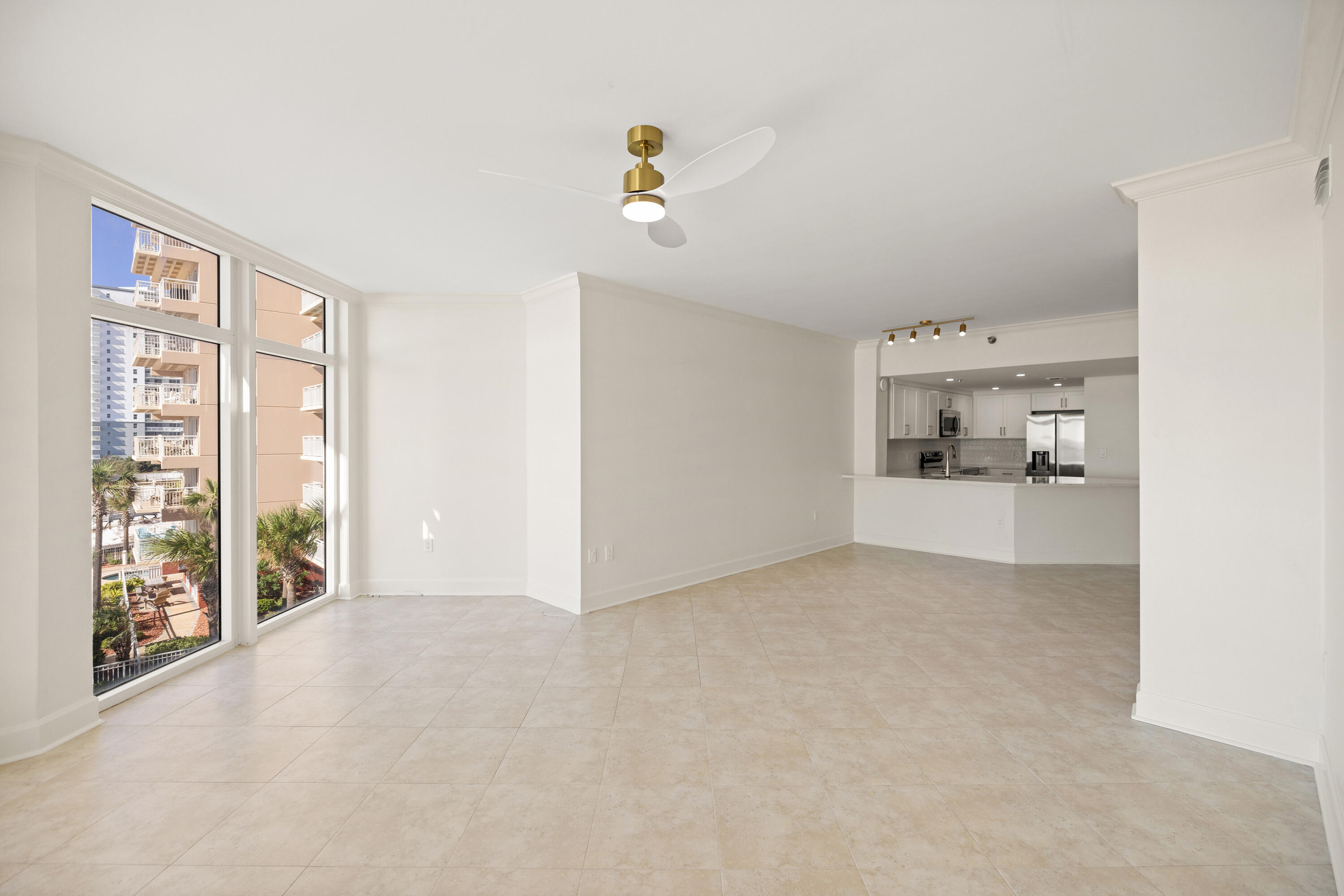 1018 US-98, UNIT 340