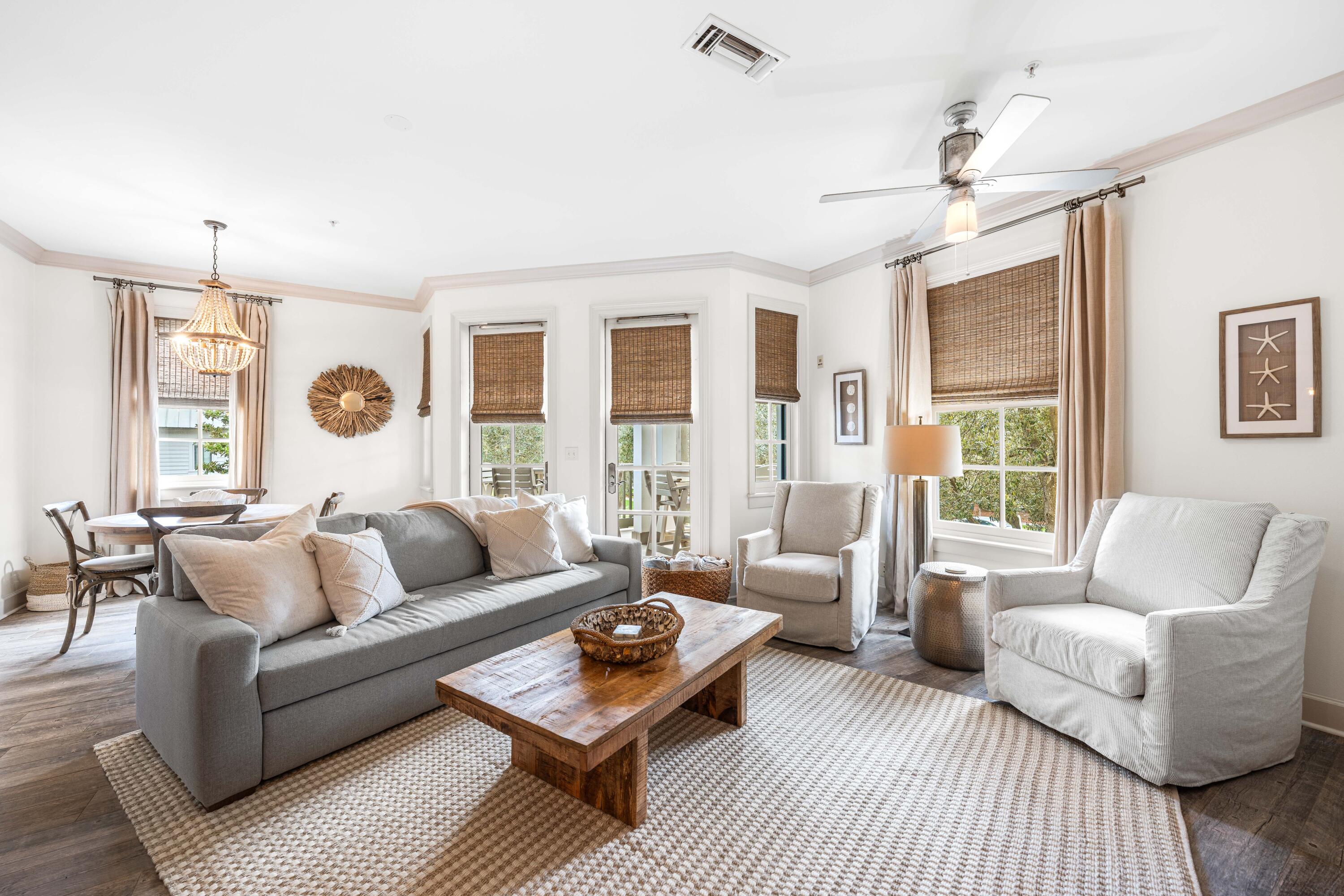 34 N Barrett Square # 2D