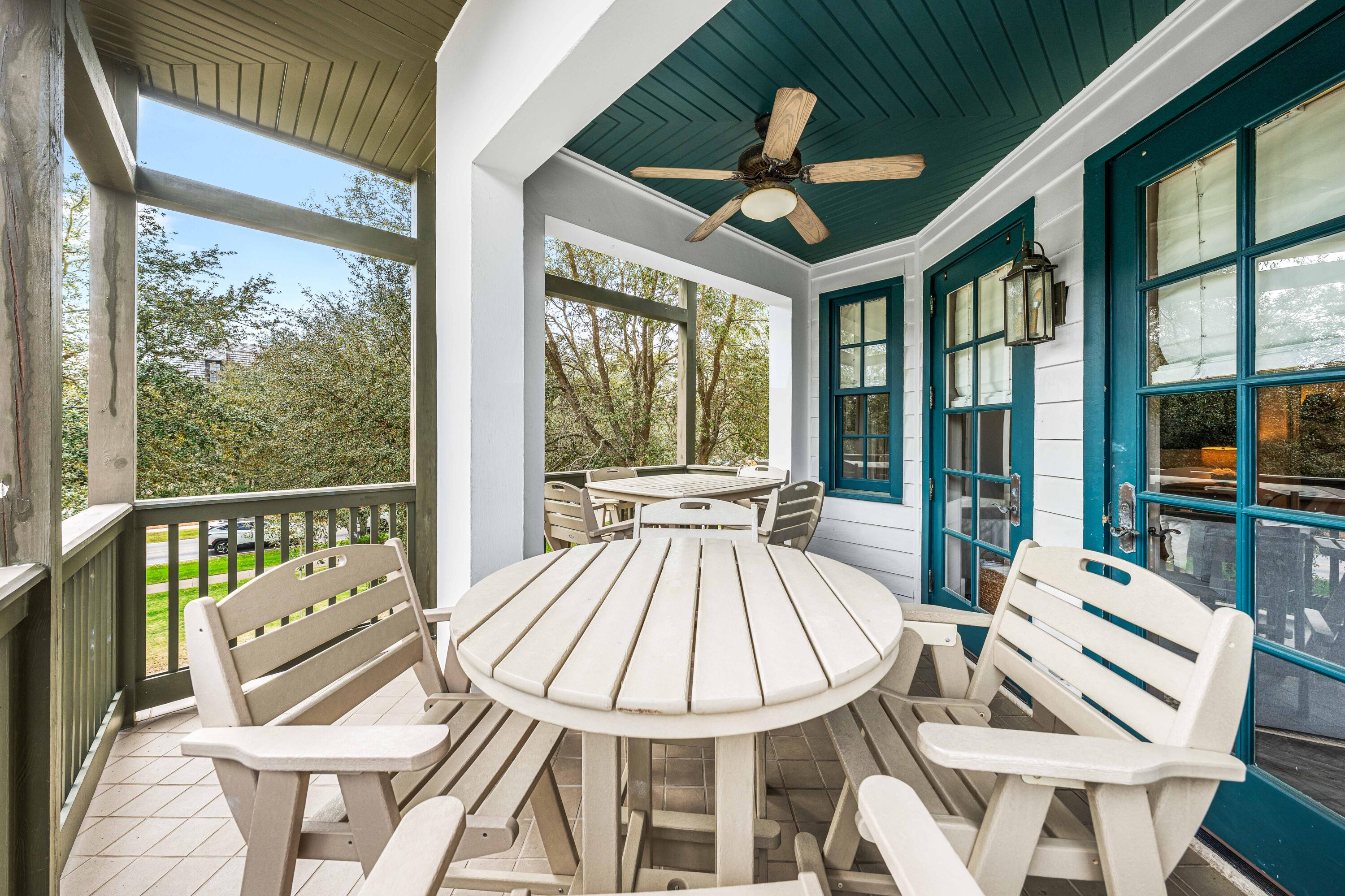 34 N Barrett Square # 2D