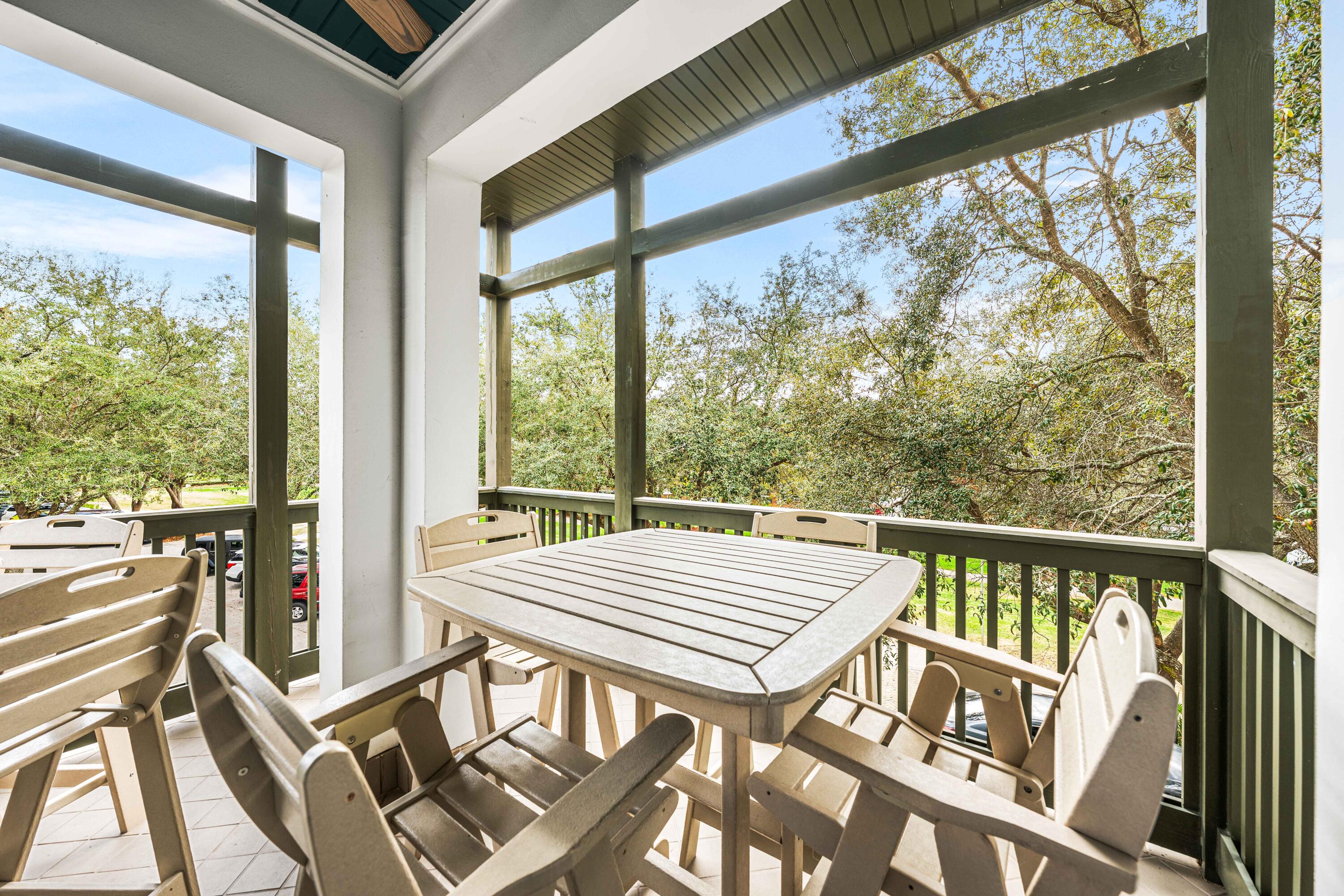 34 N Barrett Square # 2D