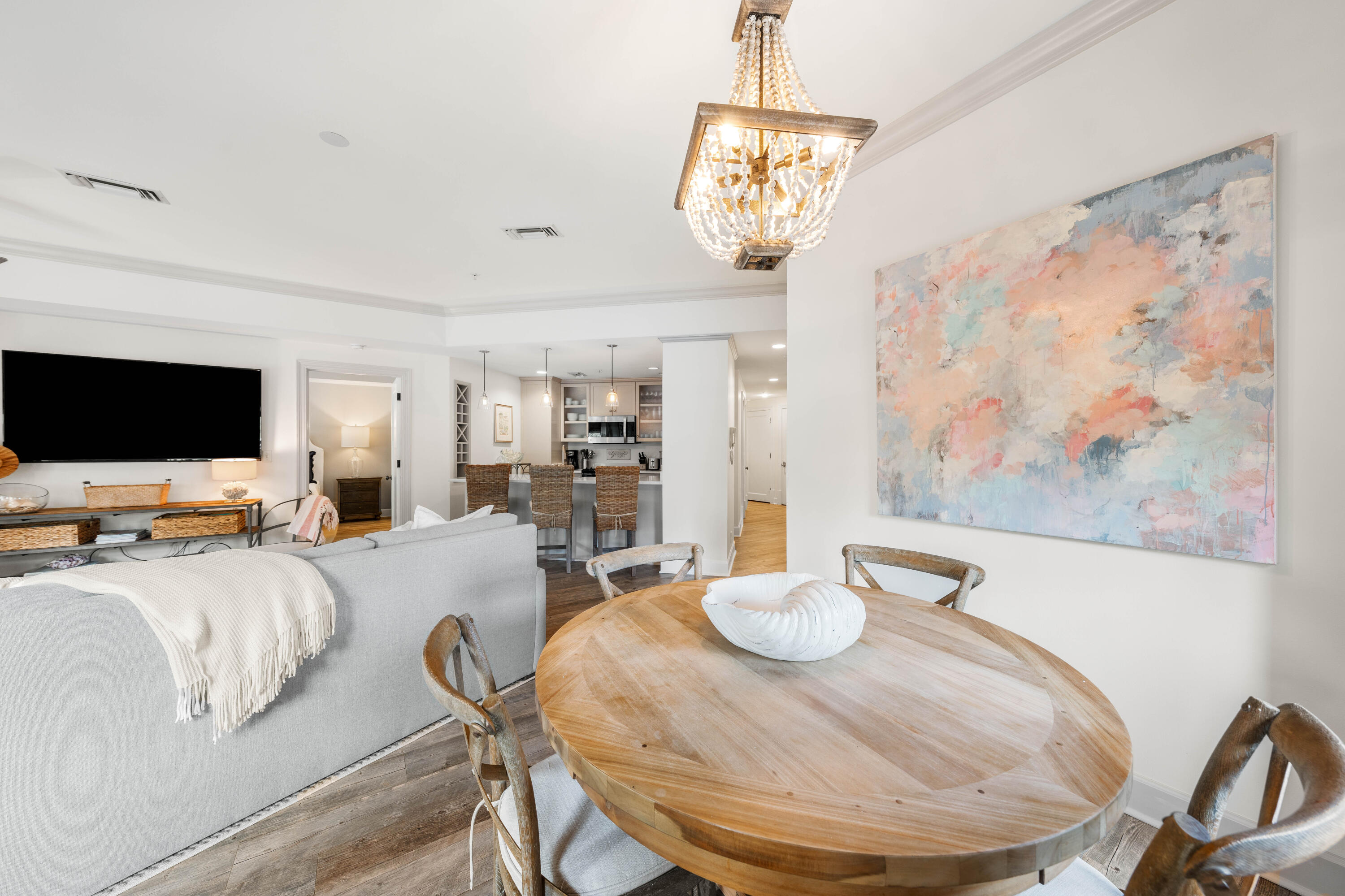 34 N Barrett Square # 2D